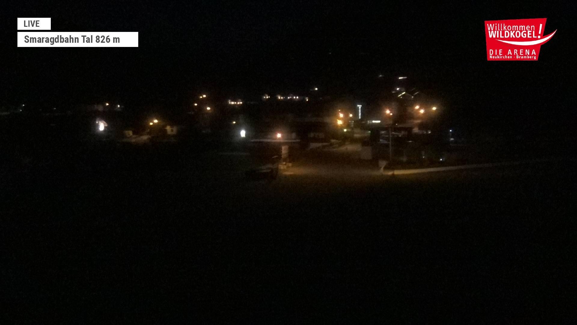 Archiv Foto Webcam Wildkogel: Frühmesserbahn - Bergstation
