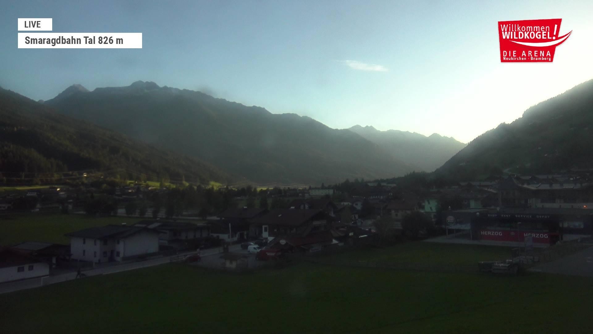 Archiv Foto Webcam Wildkogel: Frühmesserbahn - Bergstation