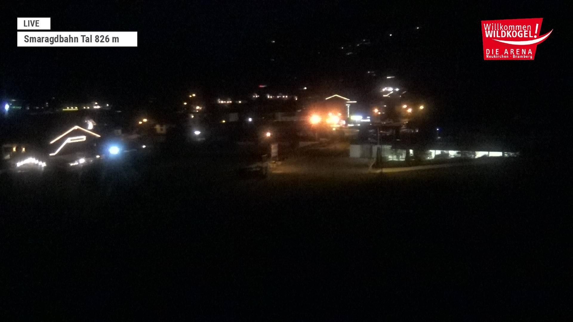Archiv Foto Webcam Wildkogel: Frühmesserbahn - Bergstation