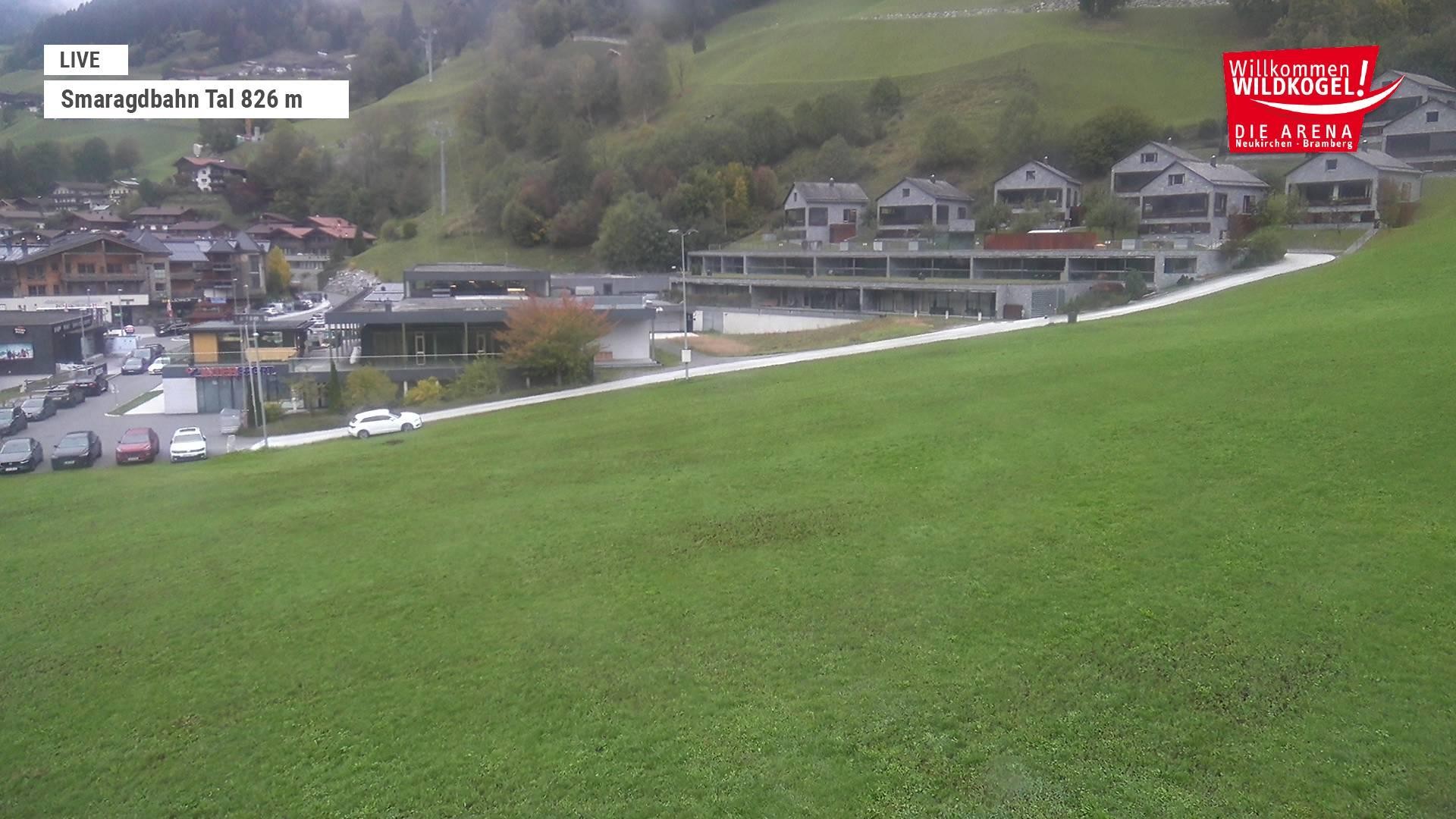 Archived image Webcam Wildkogel: Frühmesserbahn lift - mountain station