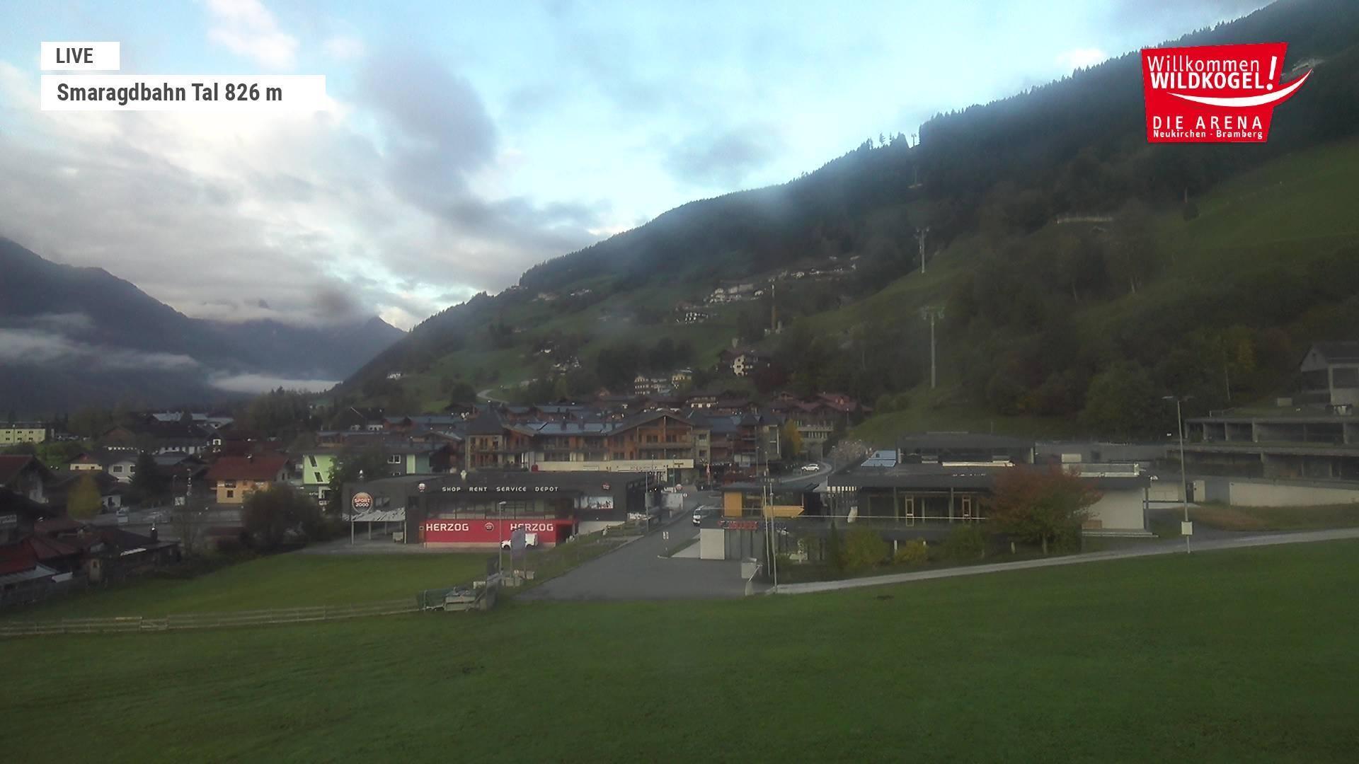 Archiv Foto Webcam Wildkogel: Frühmesserbahn - Bergstation