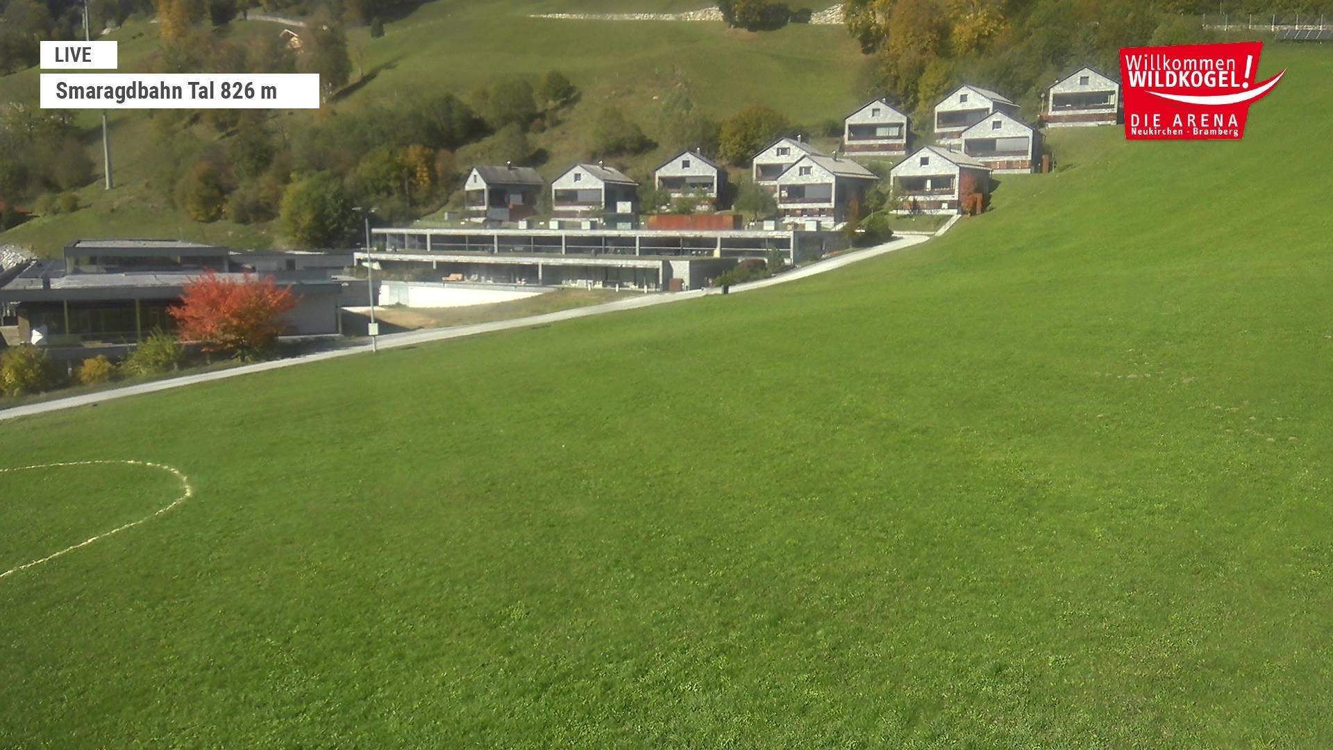 Archived image Webcam Wildkogel: Frühmesserbahn lift - mountain station