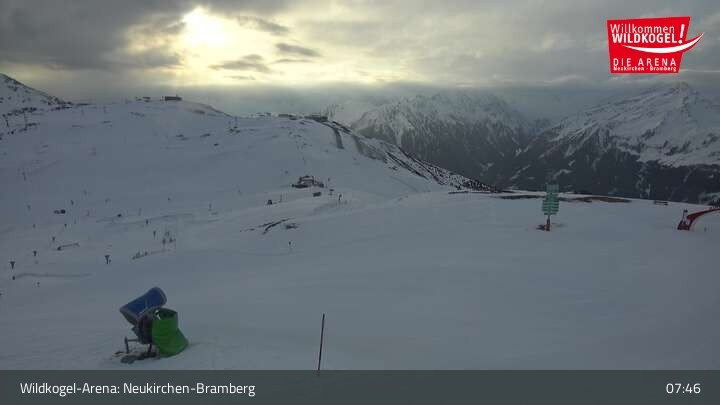 Archived image Webcam Kitzbühel Alps: Wildkogel-Arena