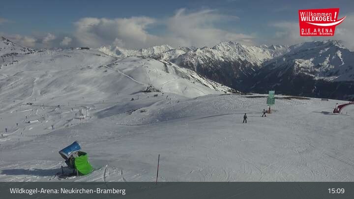Archived image Webcam Kitzbühel Alps: Wildkogel-Arena