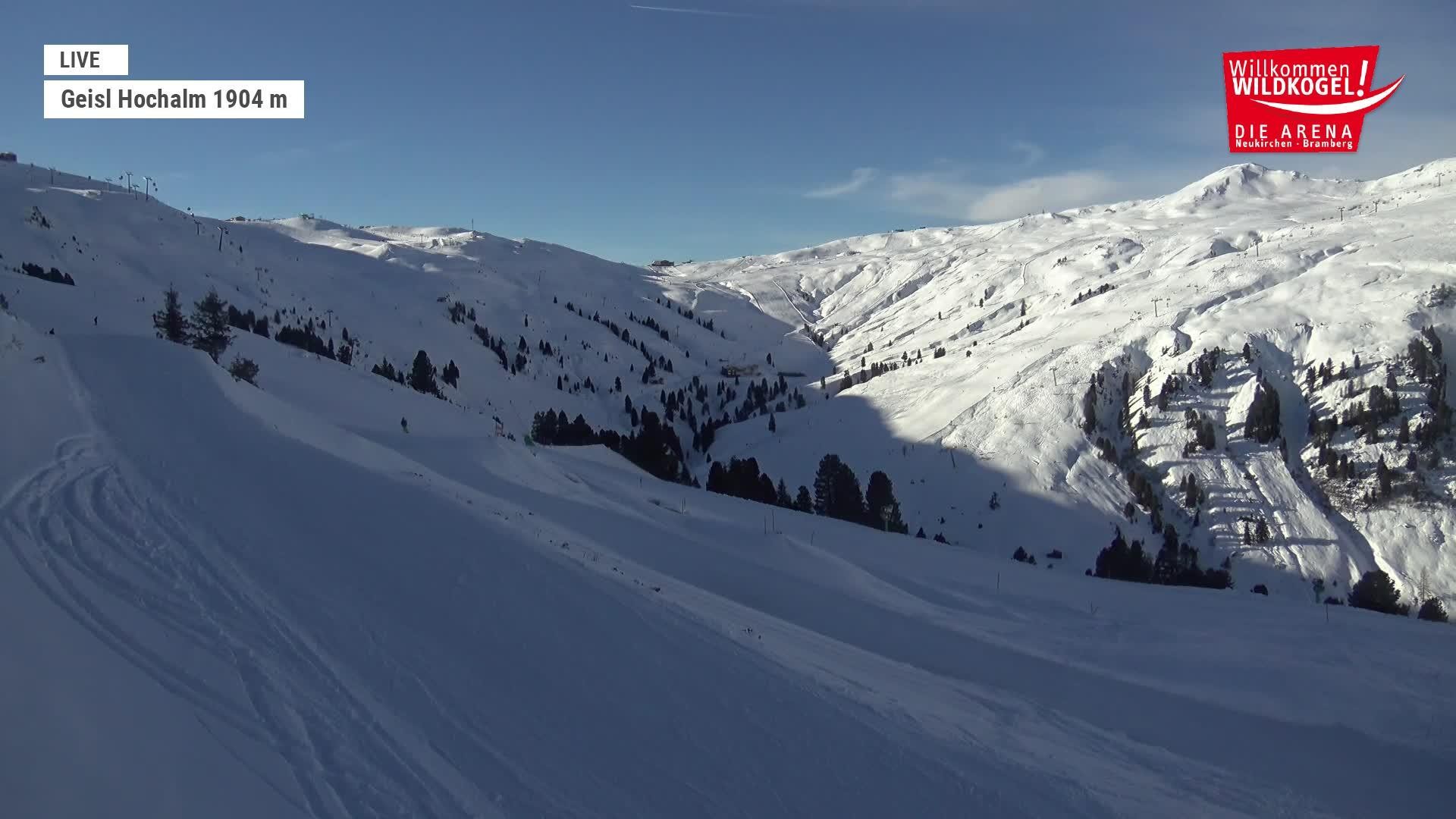 Archived image Webcam Panorama restaurant Wildkogel-Arena