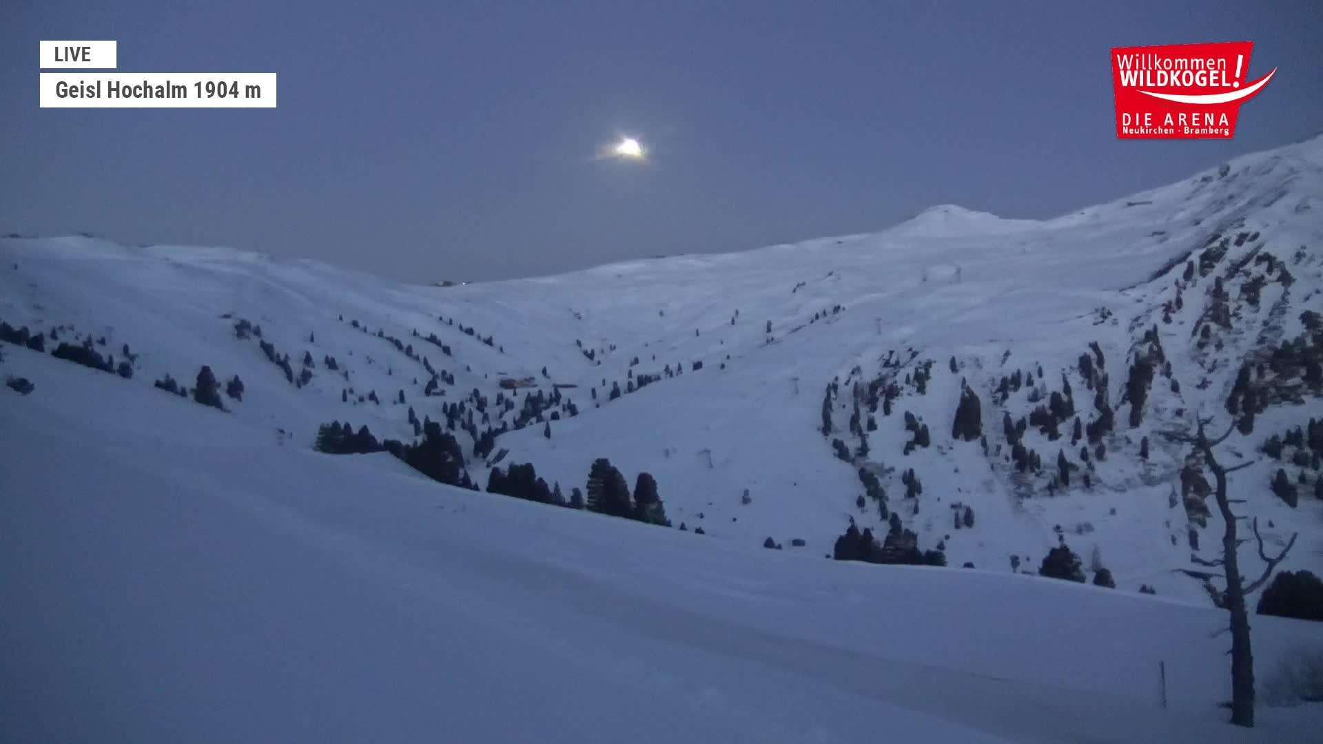 Archived image Webcam Panorama restaurant Wildkogel-Arena