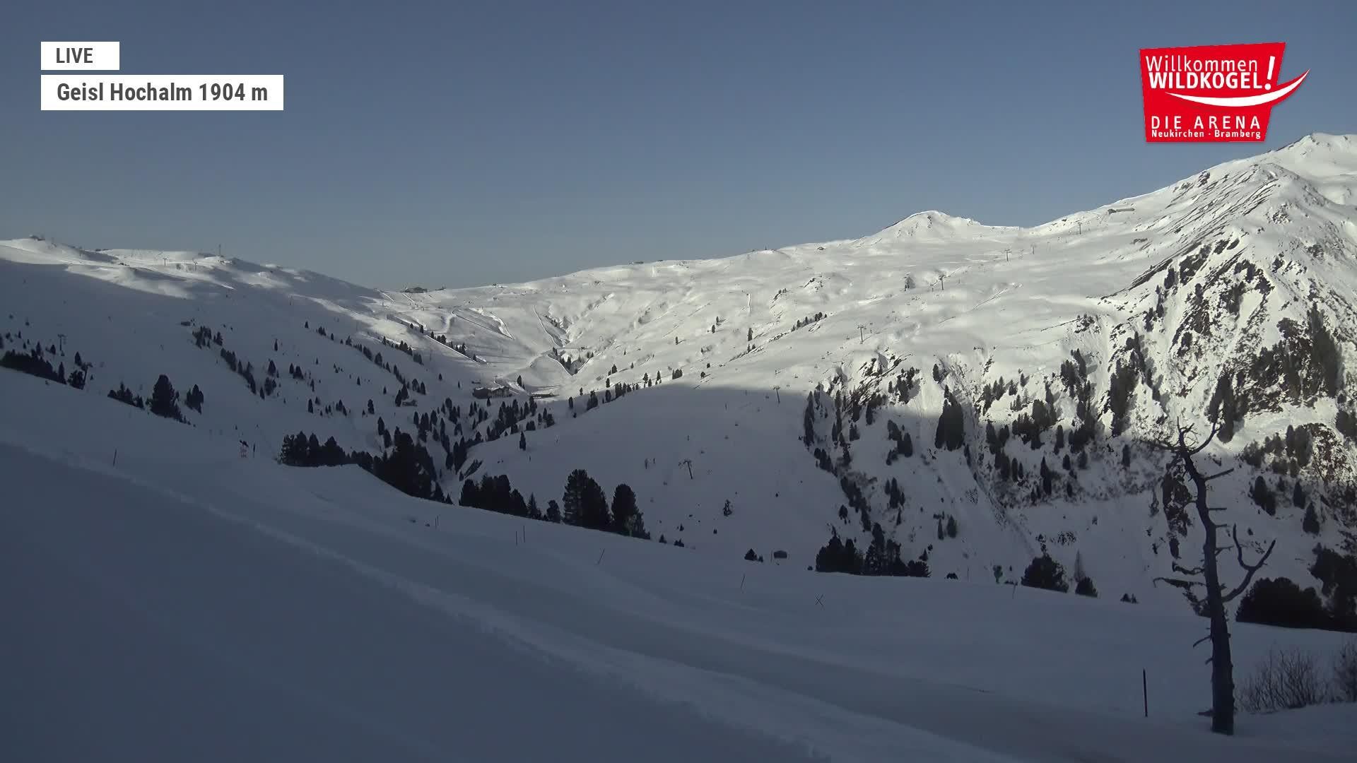 Archived image Webcam Panorama restaurant Wildkogel-Arena