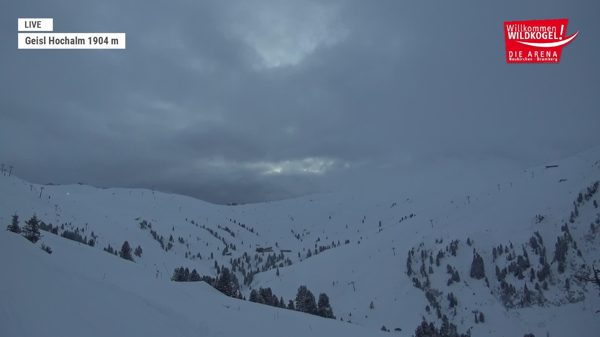 Archived image Webcam Panorama restaurant Wildkogel-Arena