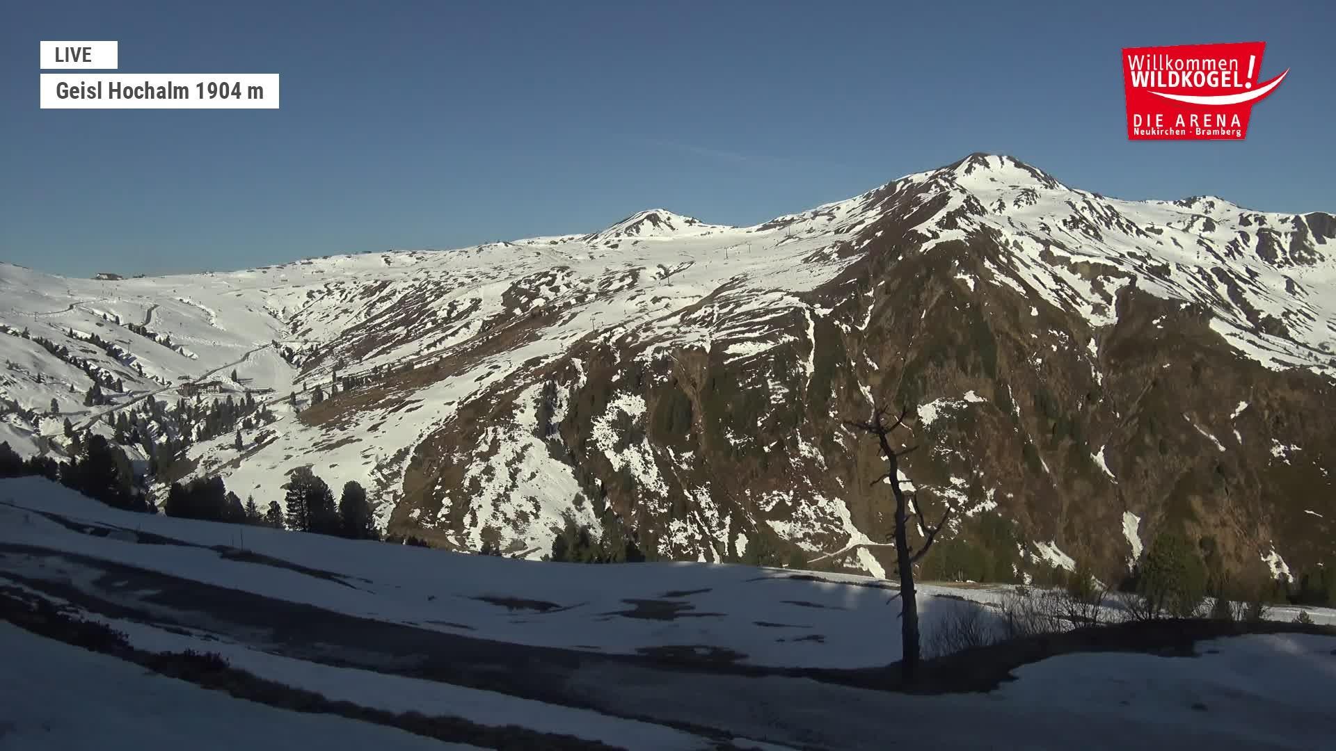 Archived image Webcam Panorama restaurant Wildkogel-Arena
