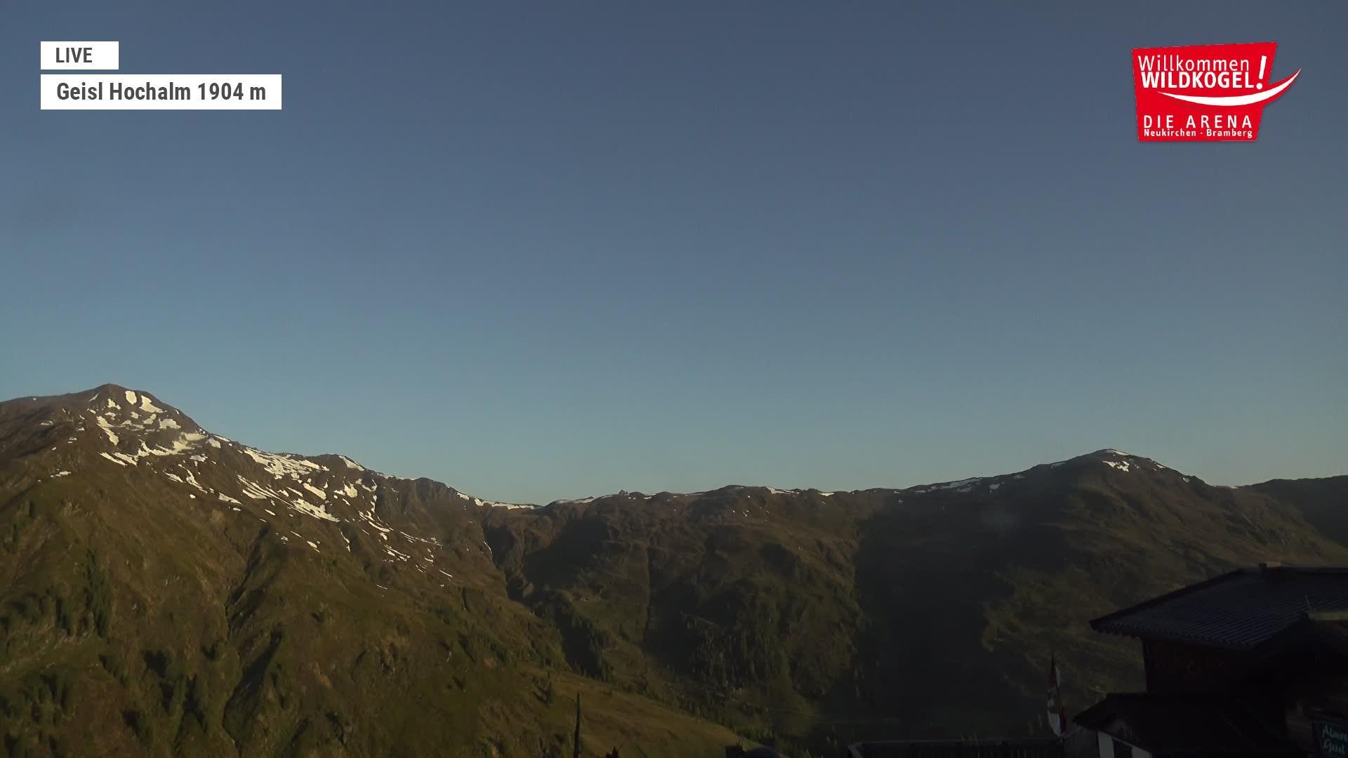 Archived image Webcam Panorama restaurant Wildkogel-Arena