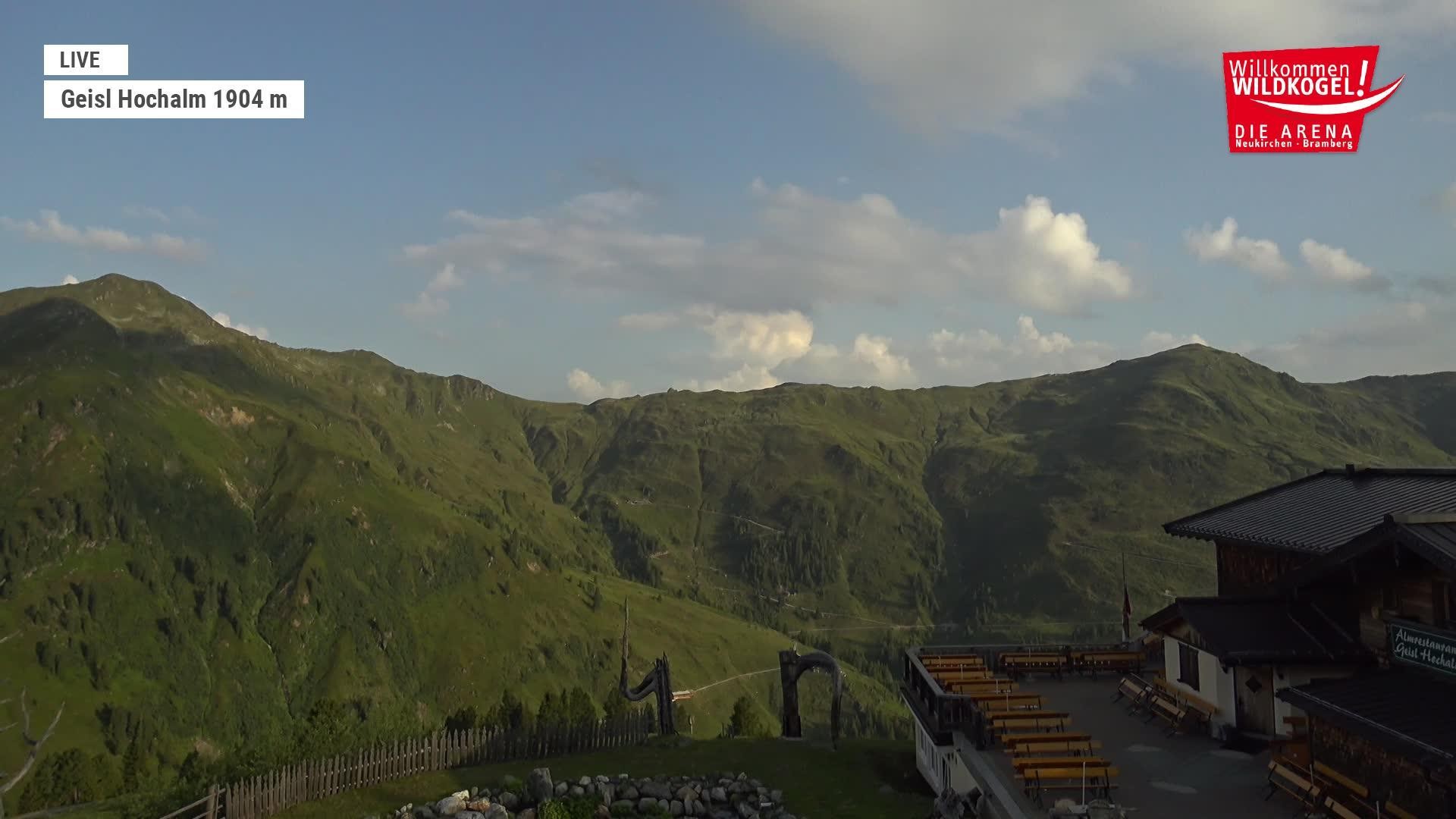 Archived image Webcam Panorama restaurant Wildkogel-Arena