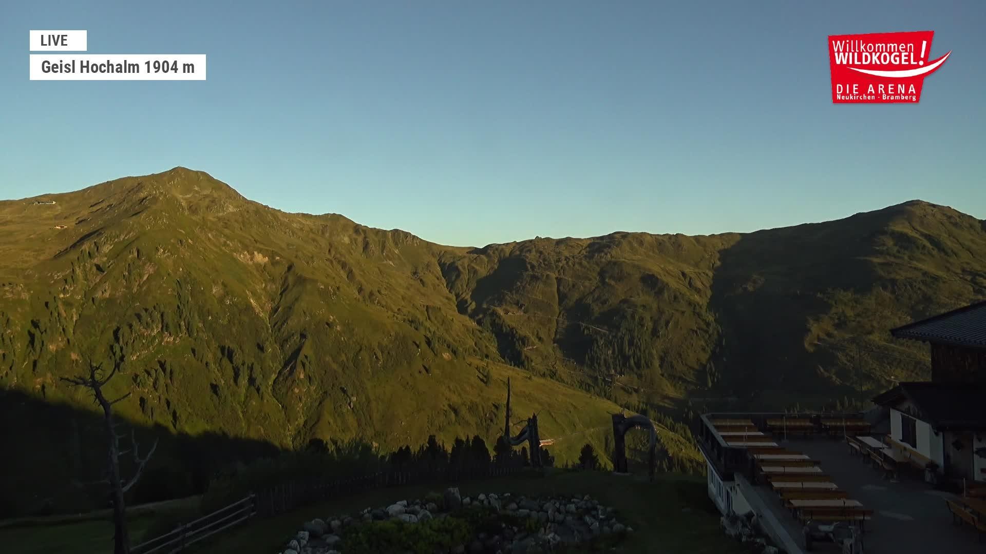 Archived image Webcam Panorama restaurant Wildkogel-Arena