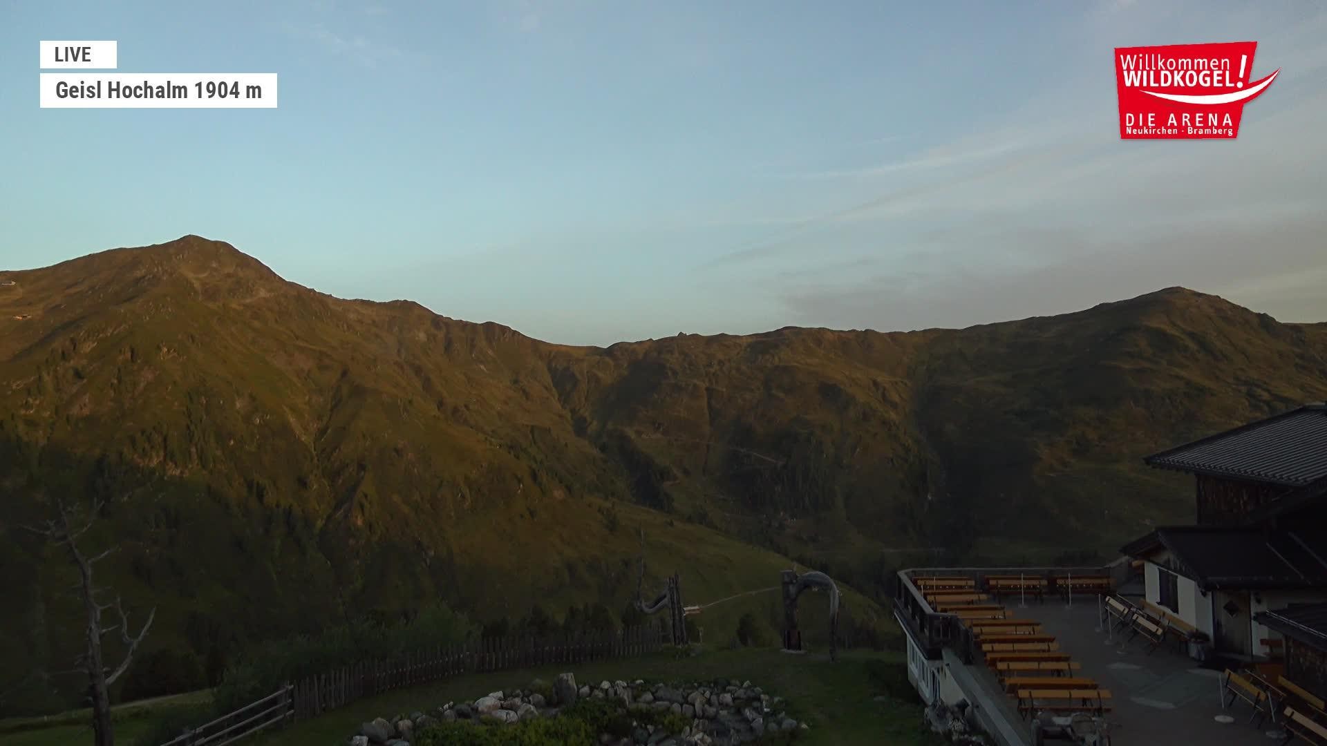 Archived image Webcam Panorama restaurant Wildkogel-Arena