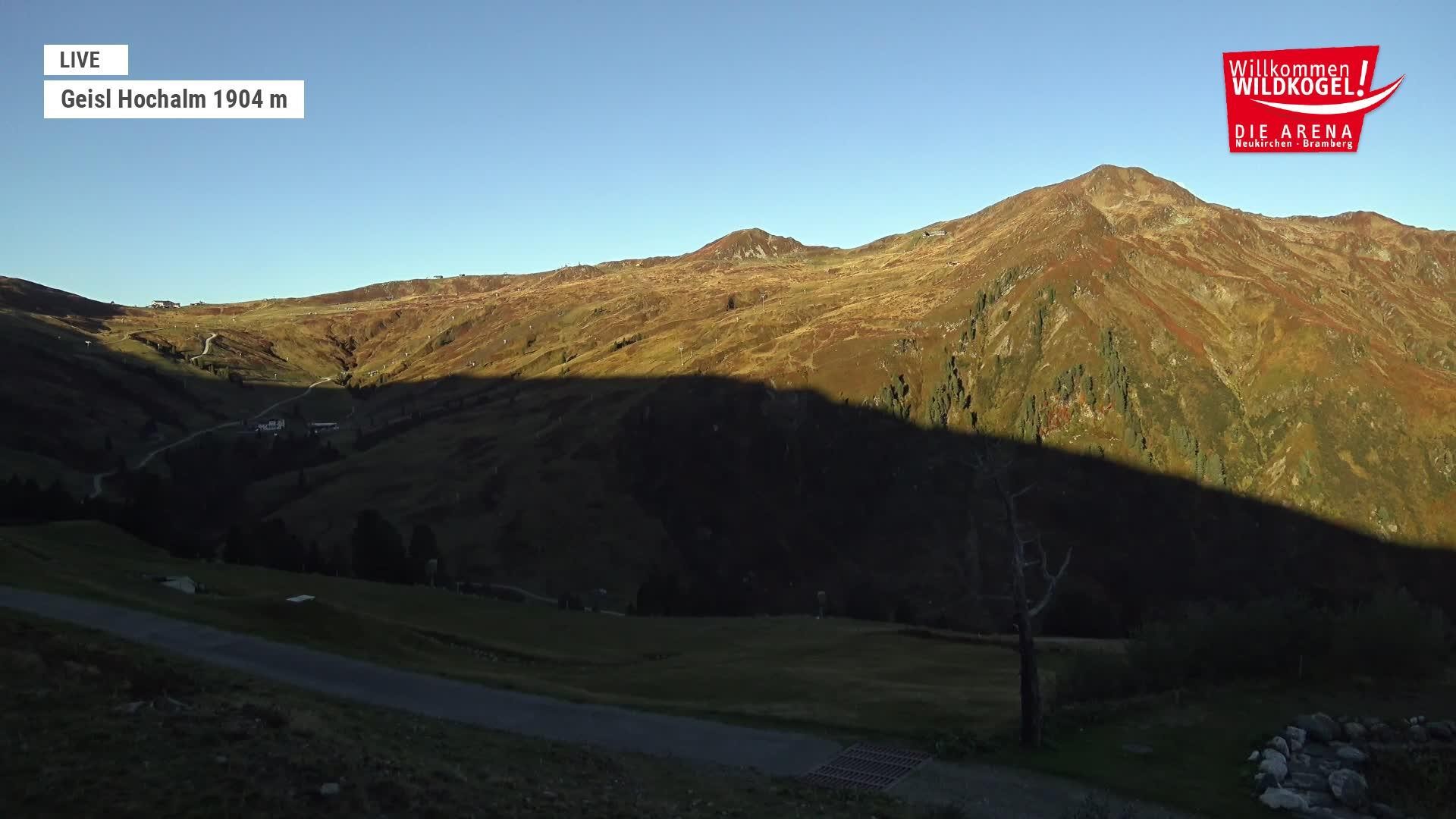 Archived image Webcam Panorama restaurant Wildkogel-Arena