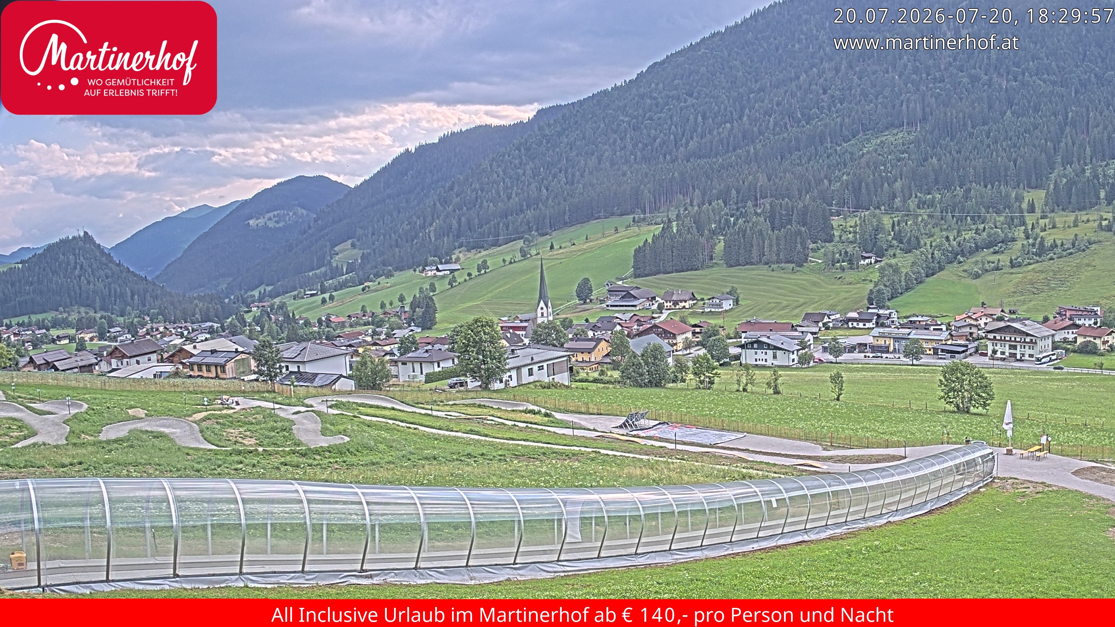 Archiv Foto Webcam Sicht auf St. Martin am Tennengebirge