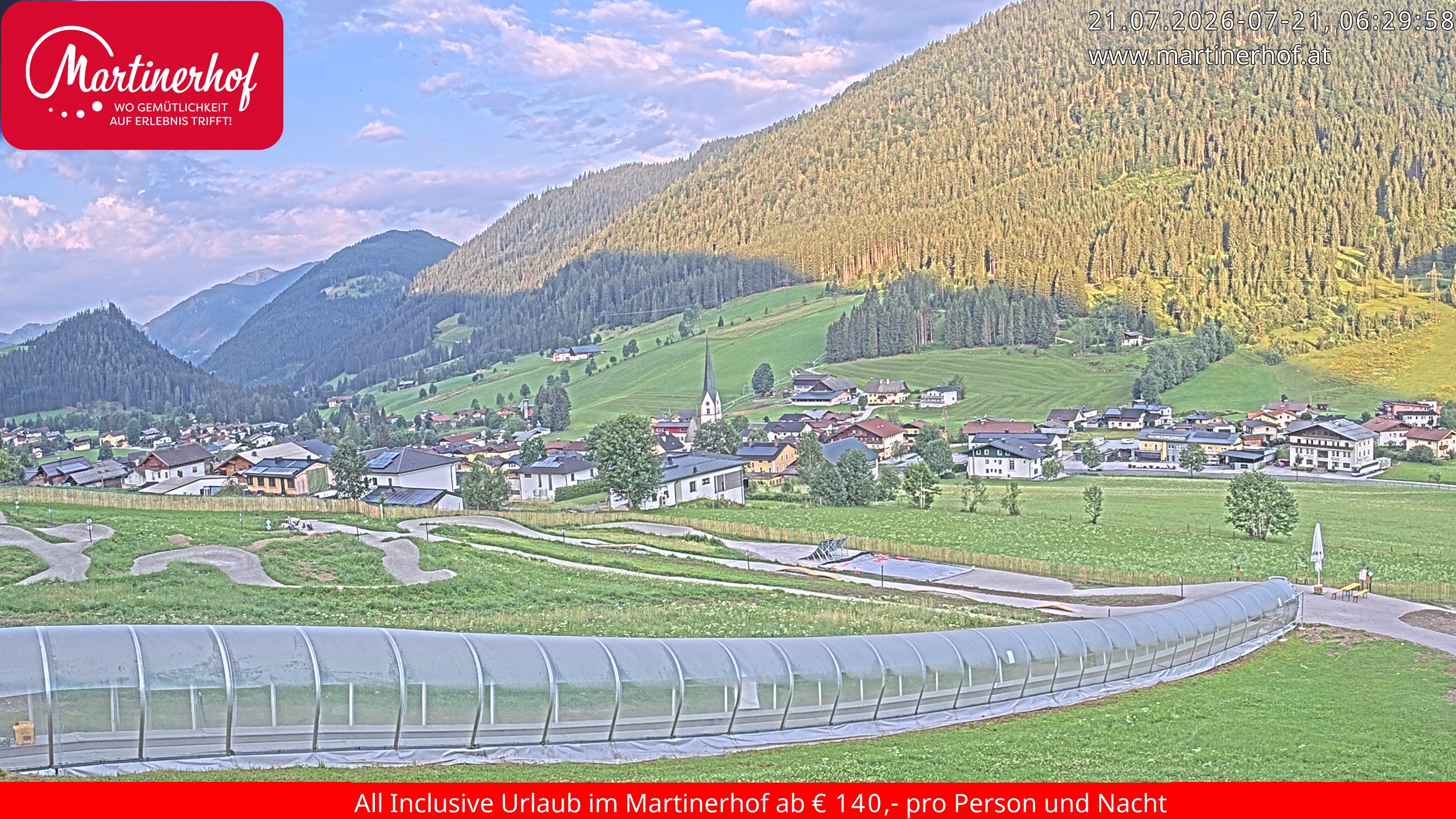 Archiv Foto Webcam Sicht auf St. Martin am Tennengebirge