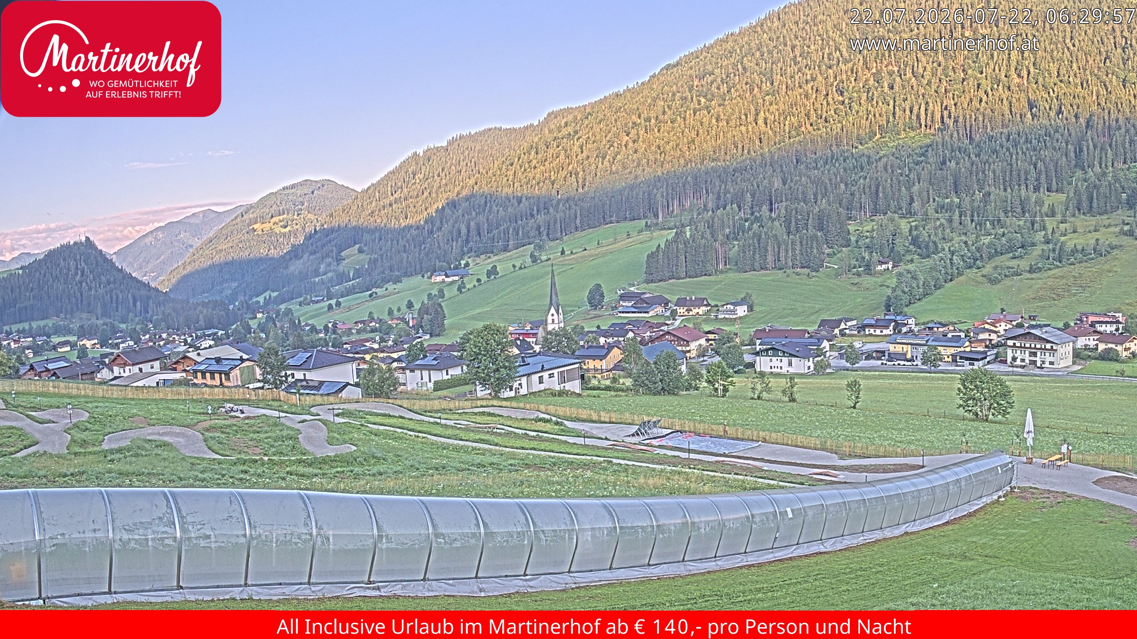 Archiv Foto Webcam Sicht auf St. Martin am Tennengebirge