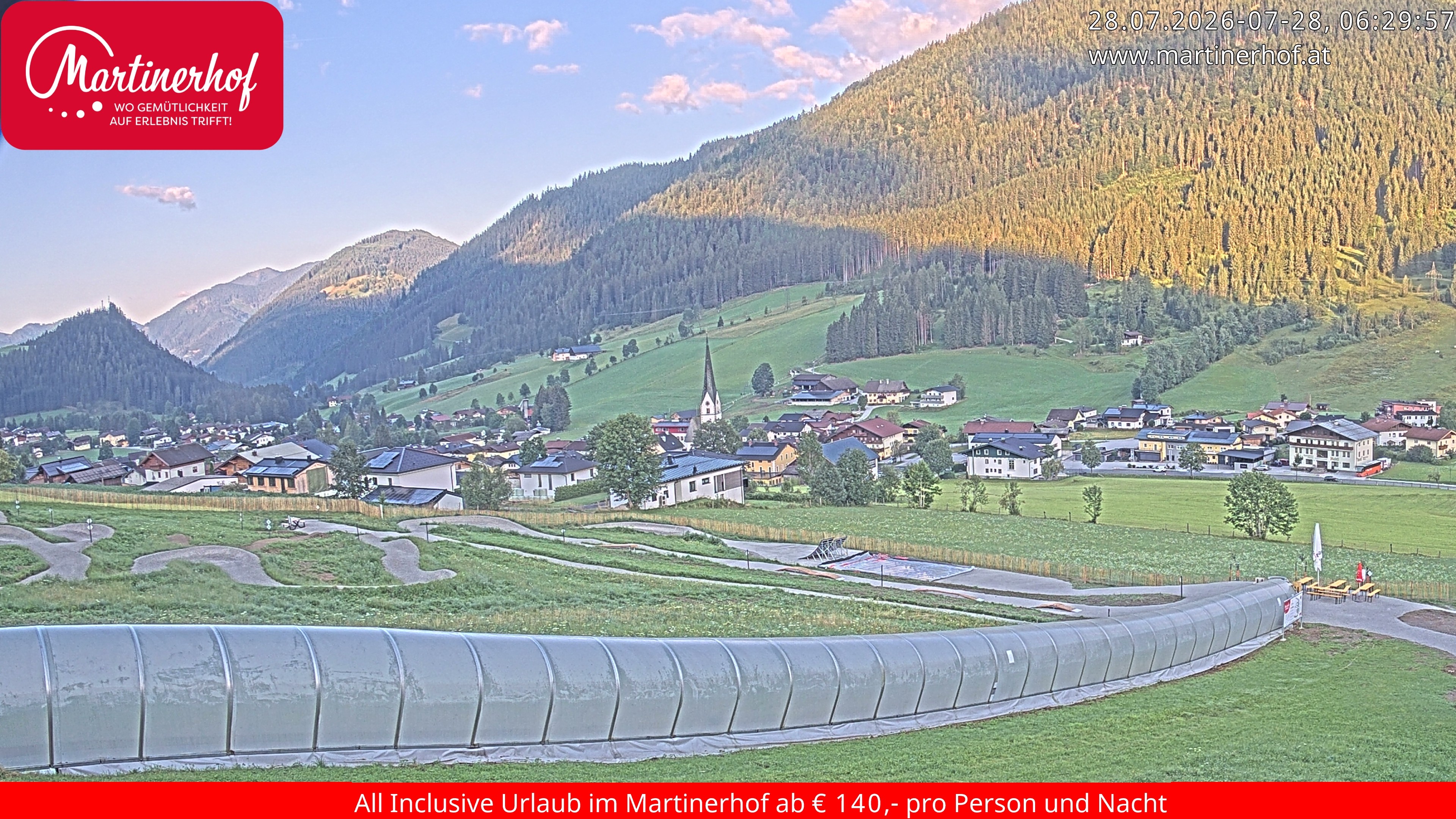 Archiv Foto Webcam Sicht auf St. Martin am Tennengebirge