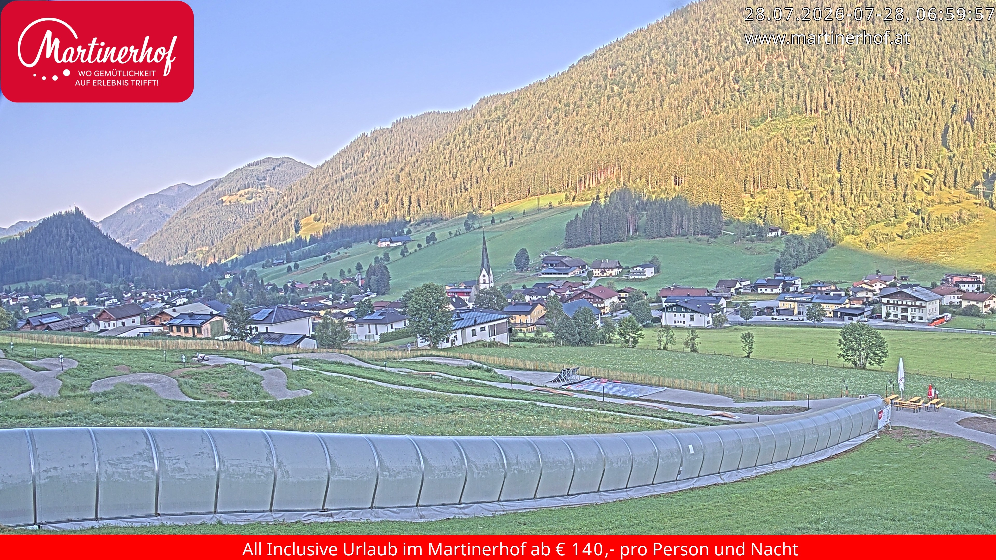 Archiv Foto Webcam Sicht auf St. Martin am Tennengebirge