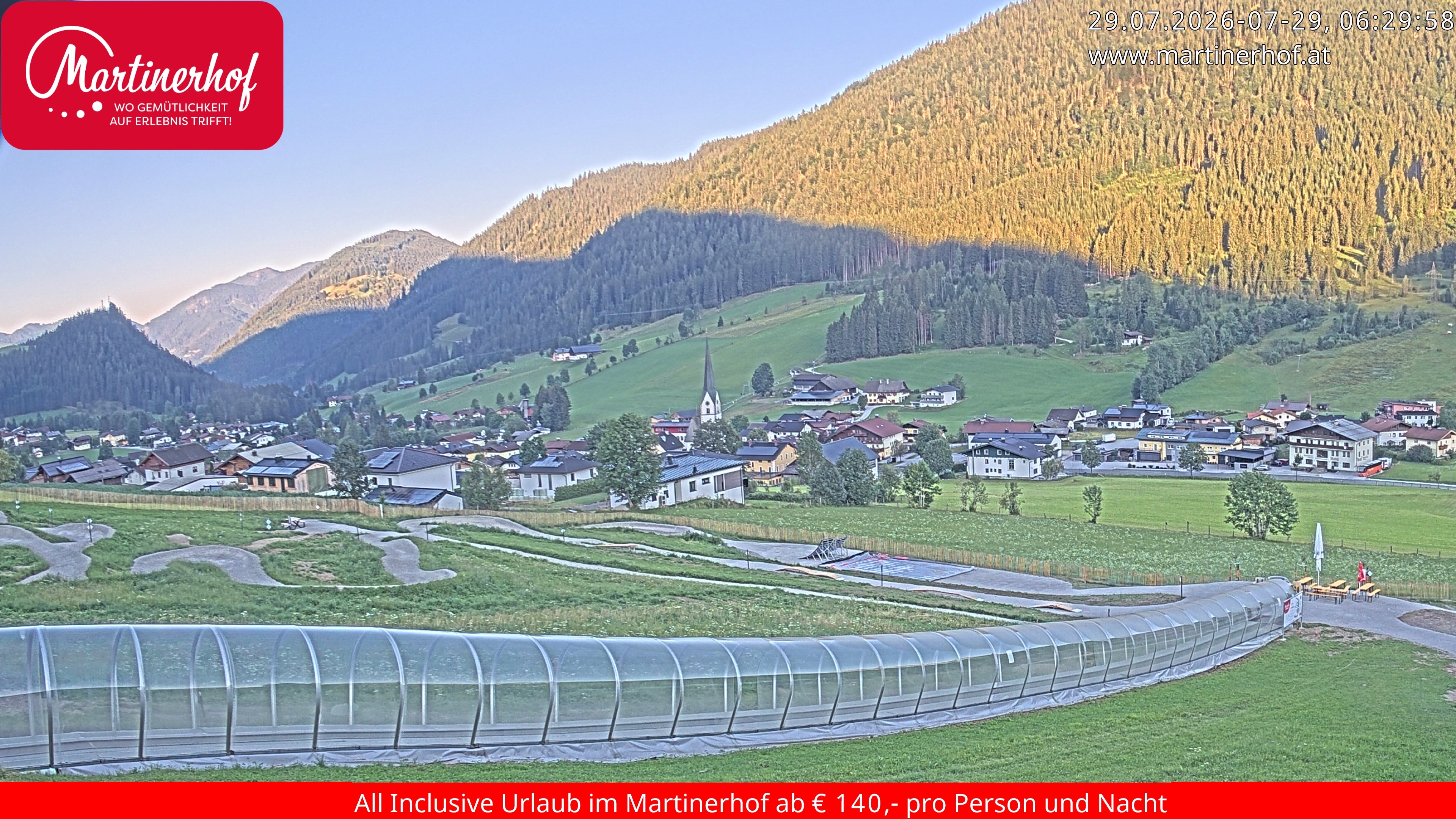 Archiv Foto Webcam Sicht auf St. Martin am Tennengebirge