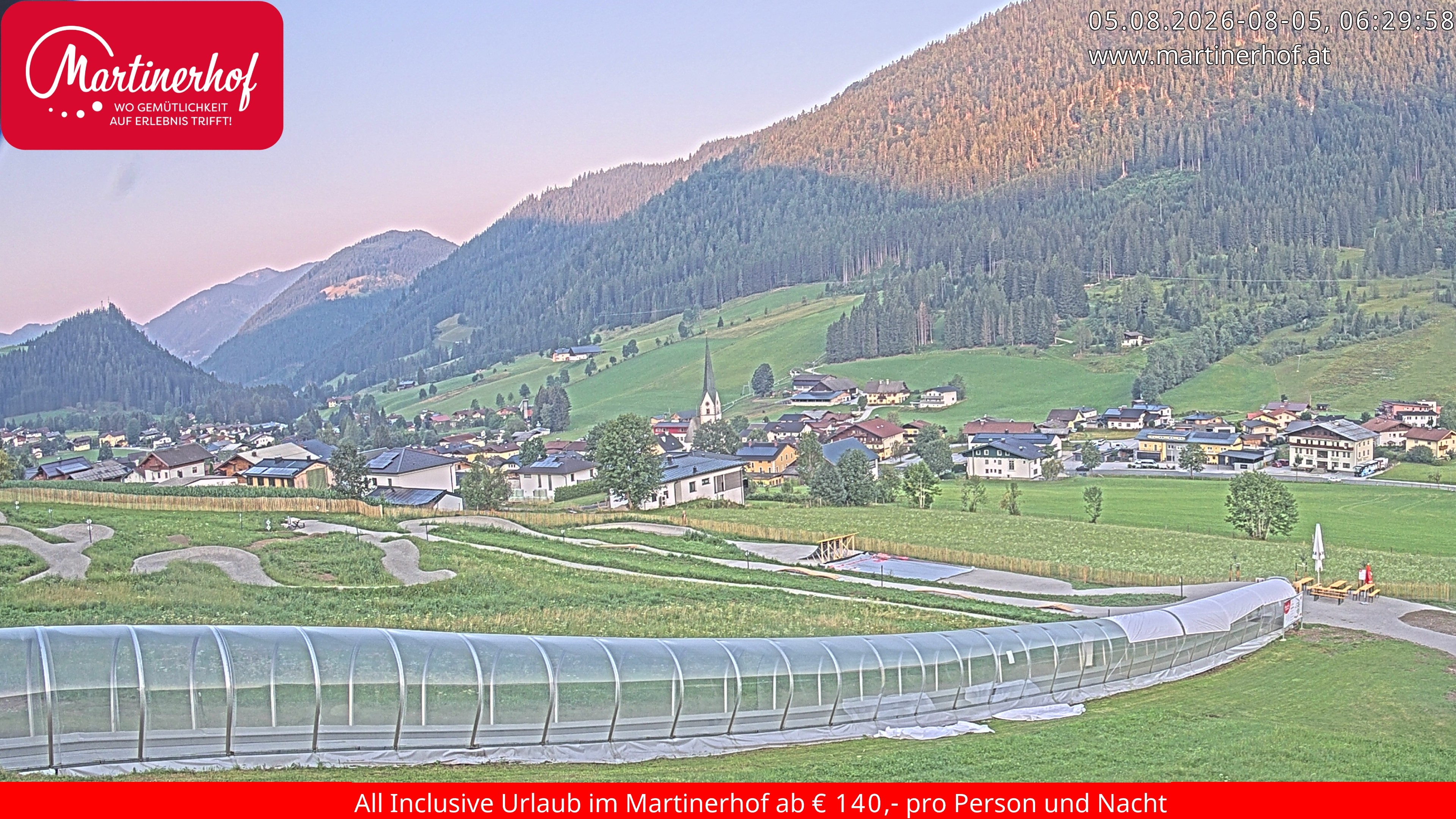 Archived image Webcam Clear view of the town St. Martin in the greater area of Salzburg