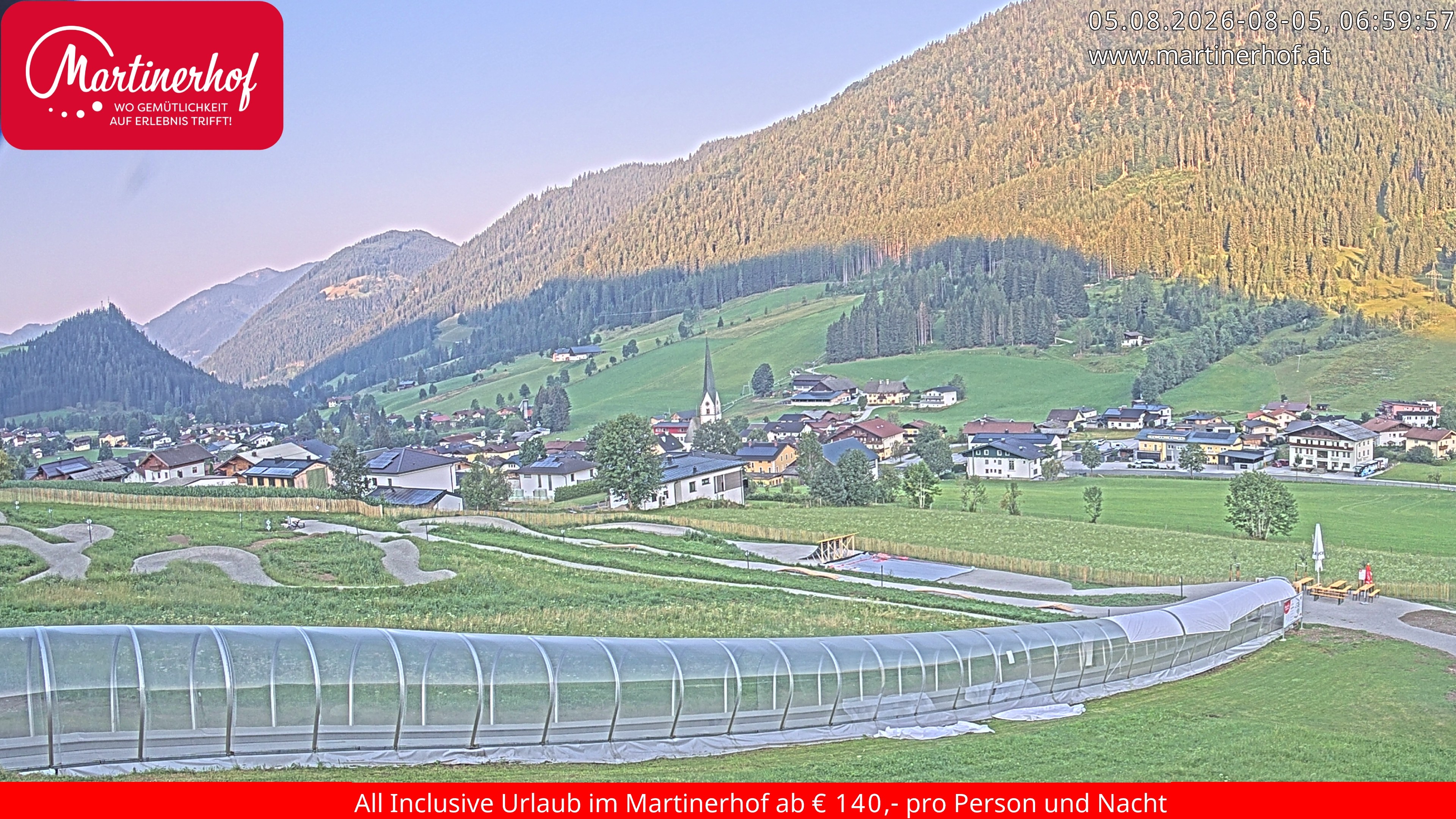 Archived image Webcam Clear view of the town St. Martin in the greater area of Salzburg