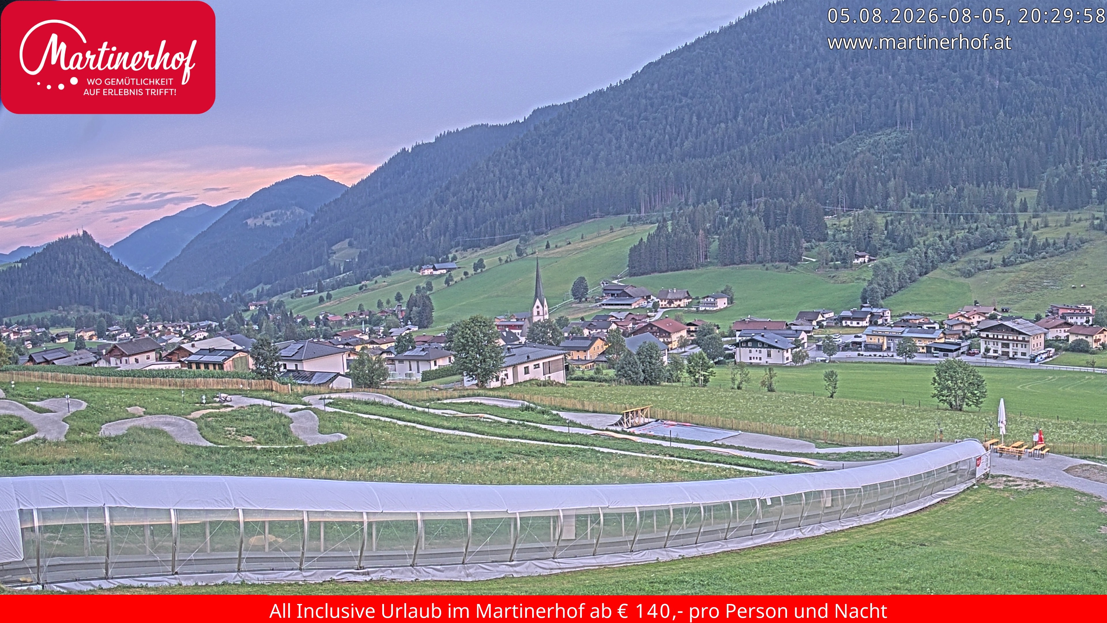 Archived image Webcam Clear view of the town St. Martin in the greater area of Salzburg