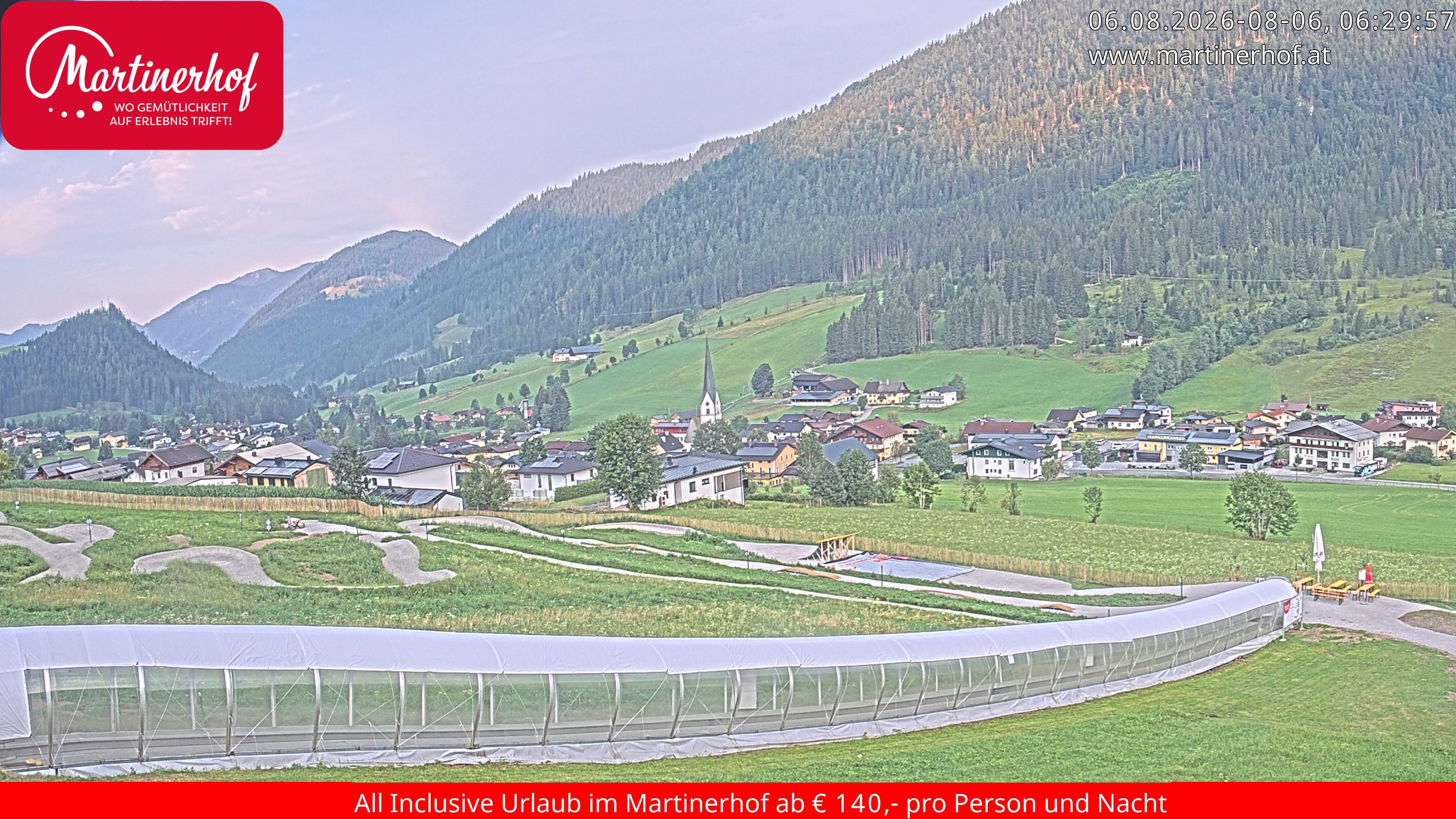 Archiv Foto Webcam Sicht auf St. Martin am Tennengebirge
