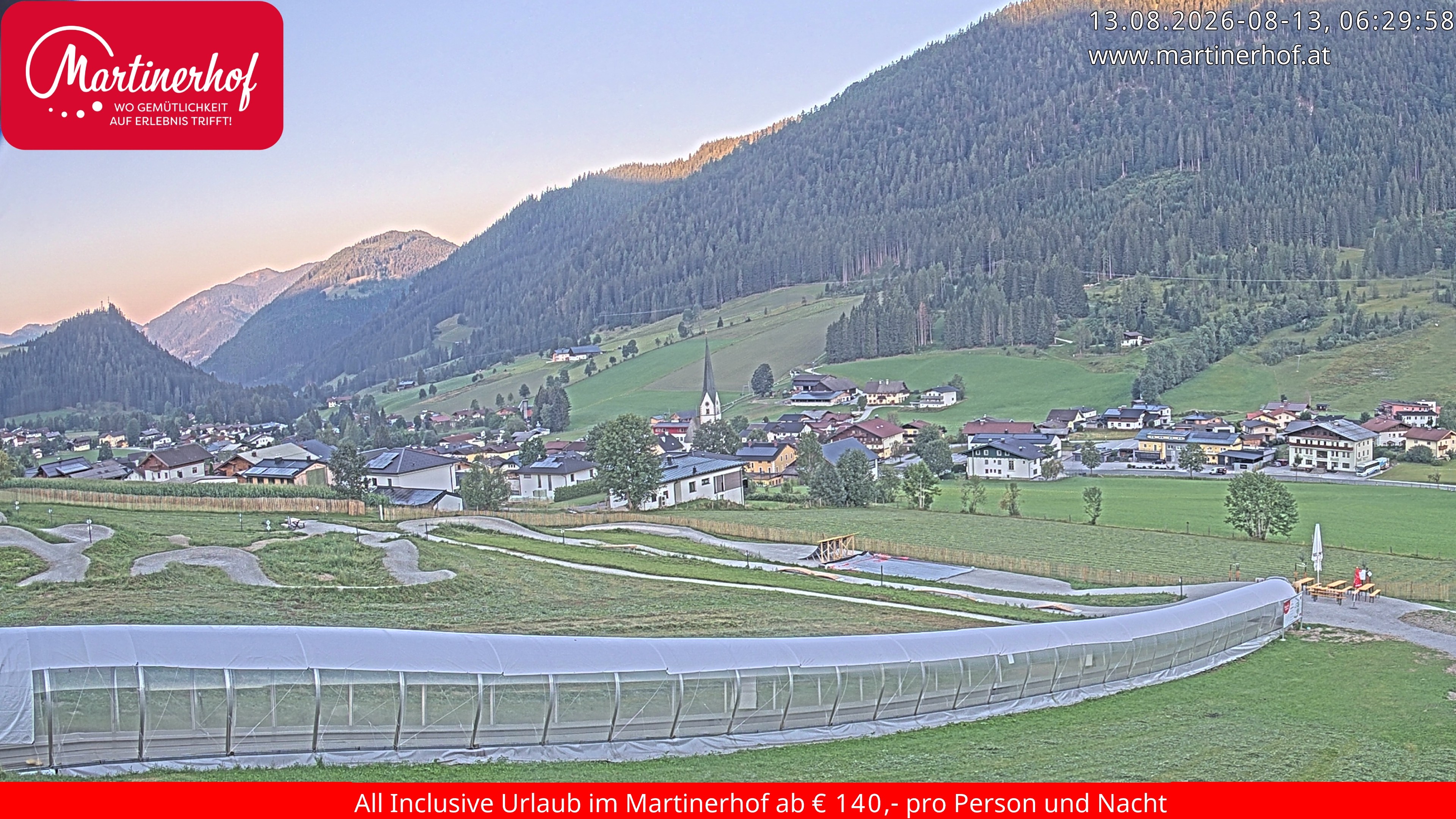 Archived image Webcam Clear view of the town St. Martin in the greater area of Salzburg