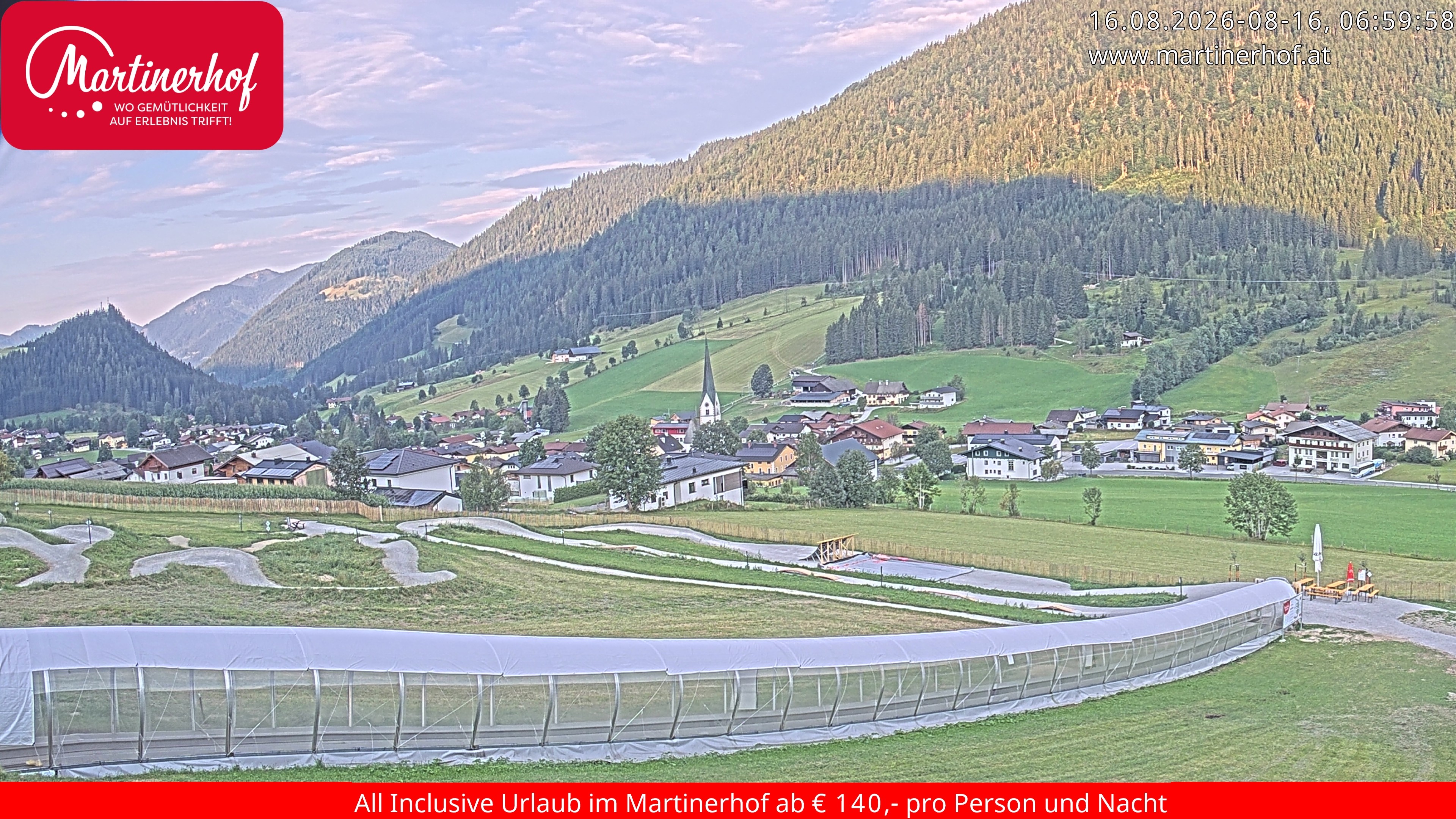 Archiv Foto Webcam Sicht auf St. Martin am Tennengebirge
