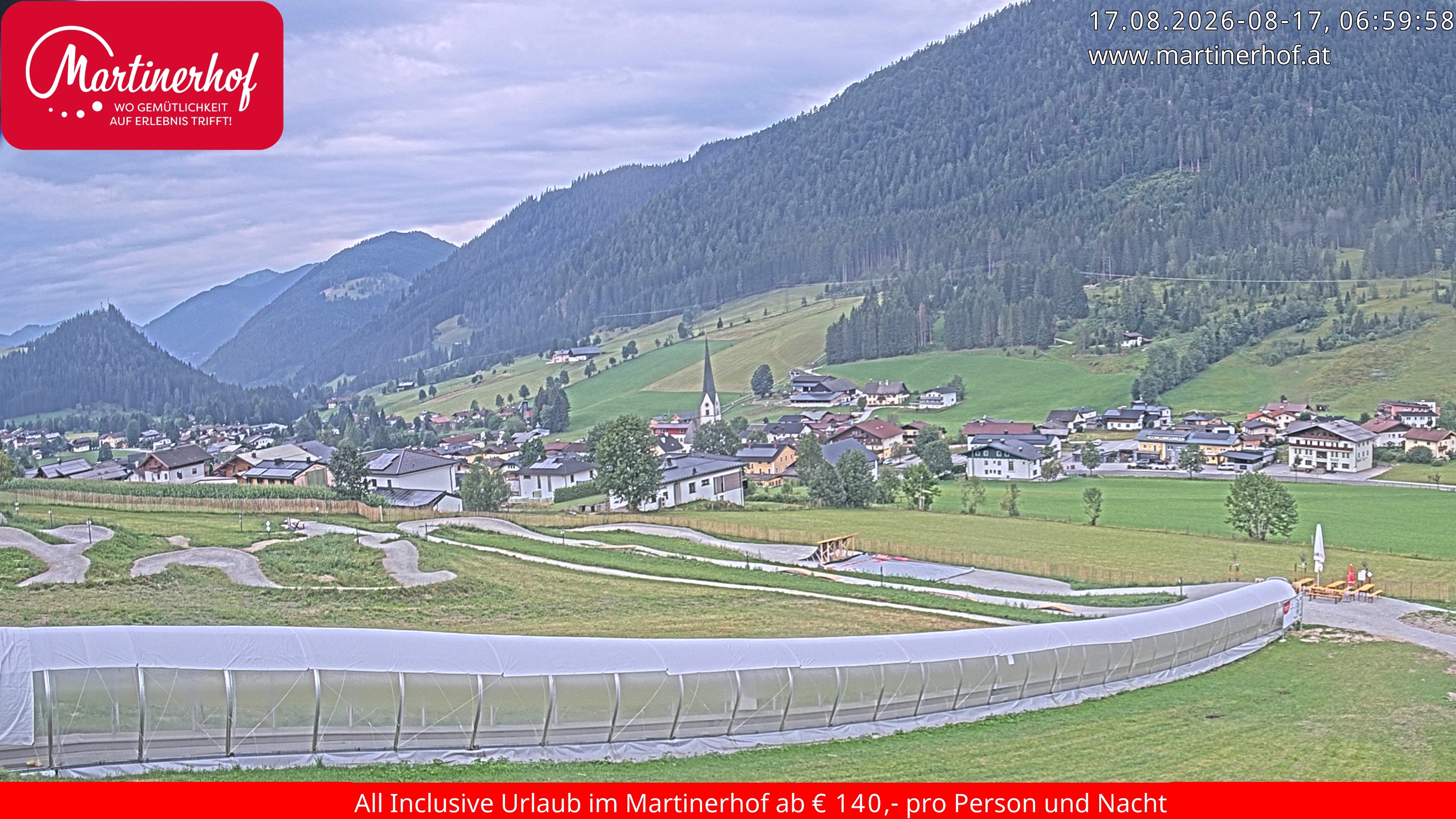 Archived image Webcam Clear view of the town St. Martin in the greater area of Salzburg