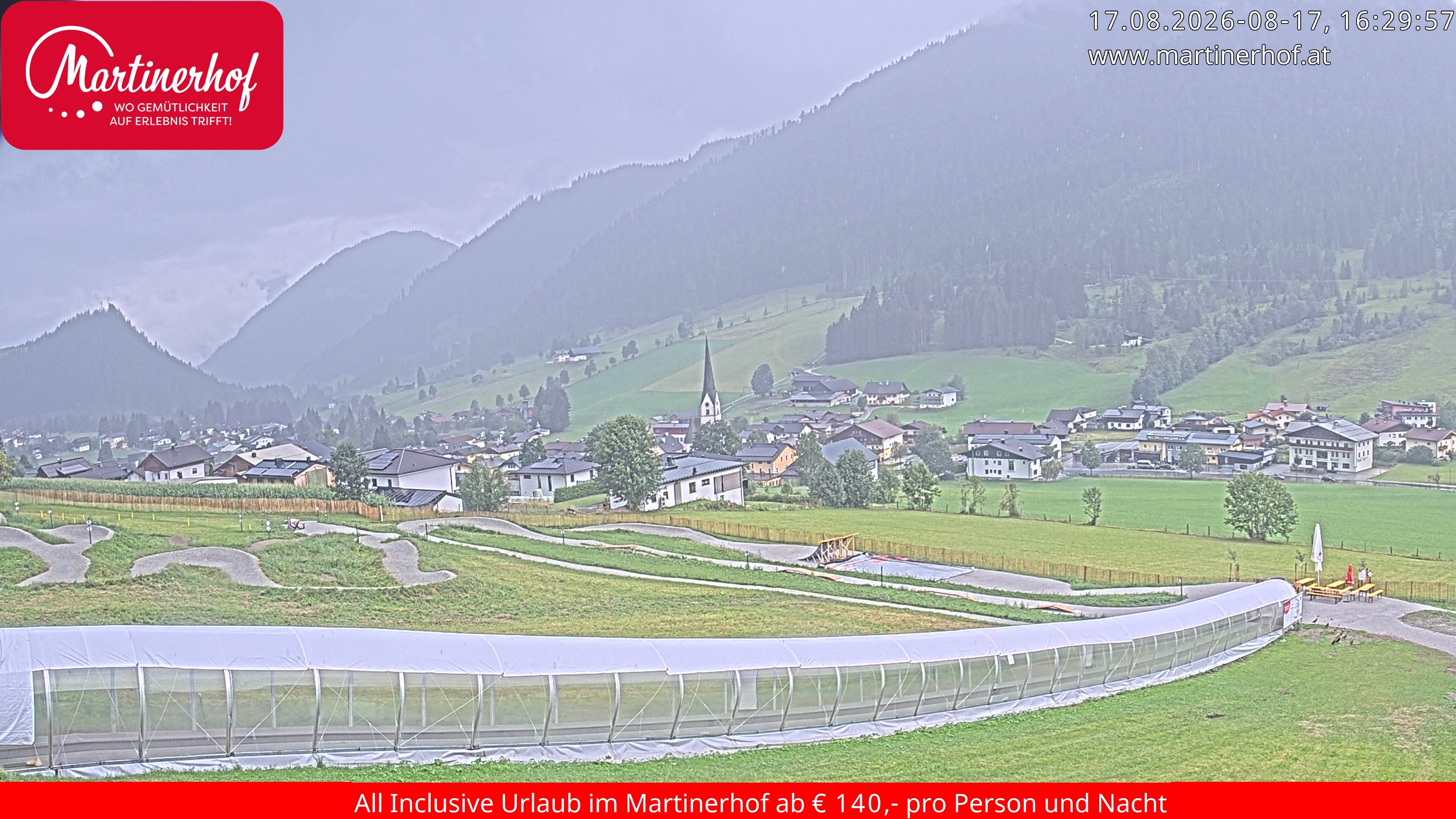 Archived image Webcam Clear view of the town St. Martin in the greater area of Salzburg