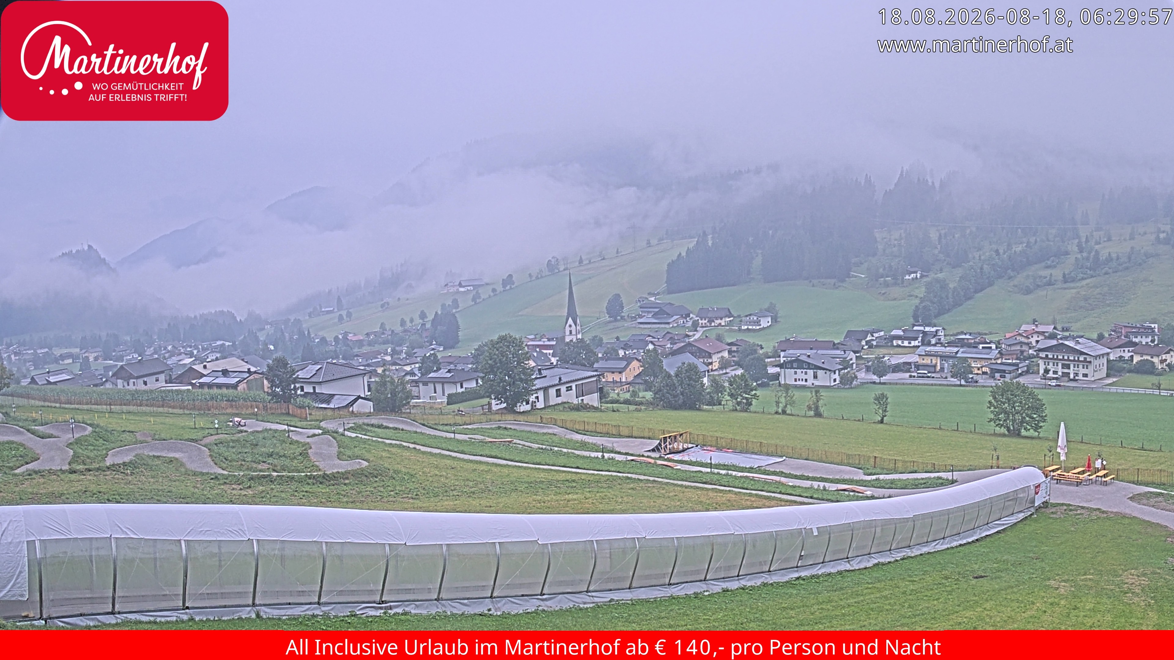 Archiv Foto Webcam Sicht auf St. Martin am Tennengebirge