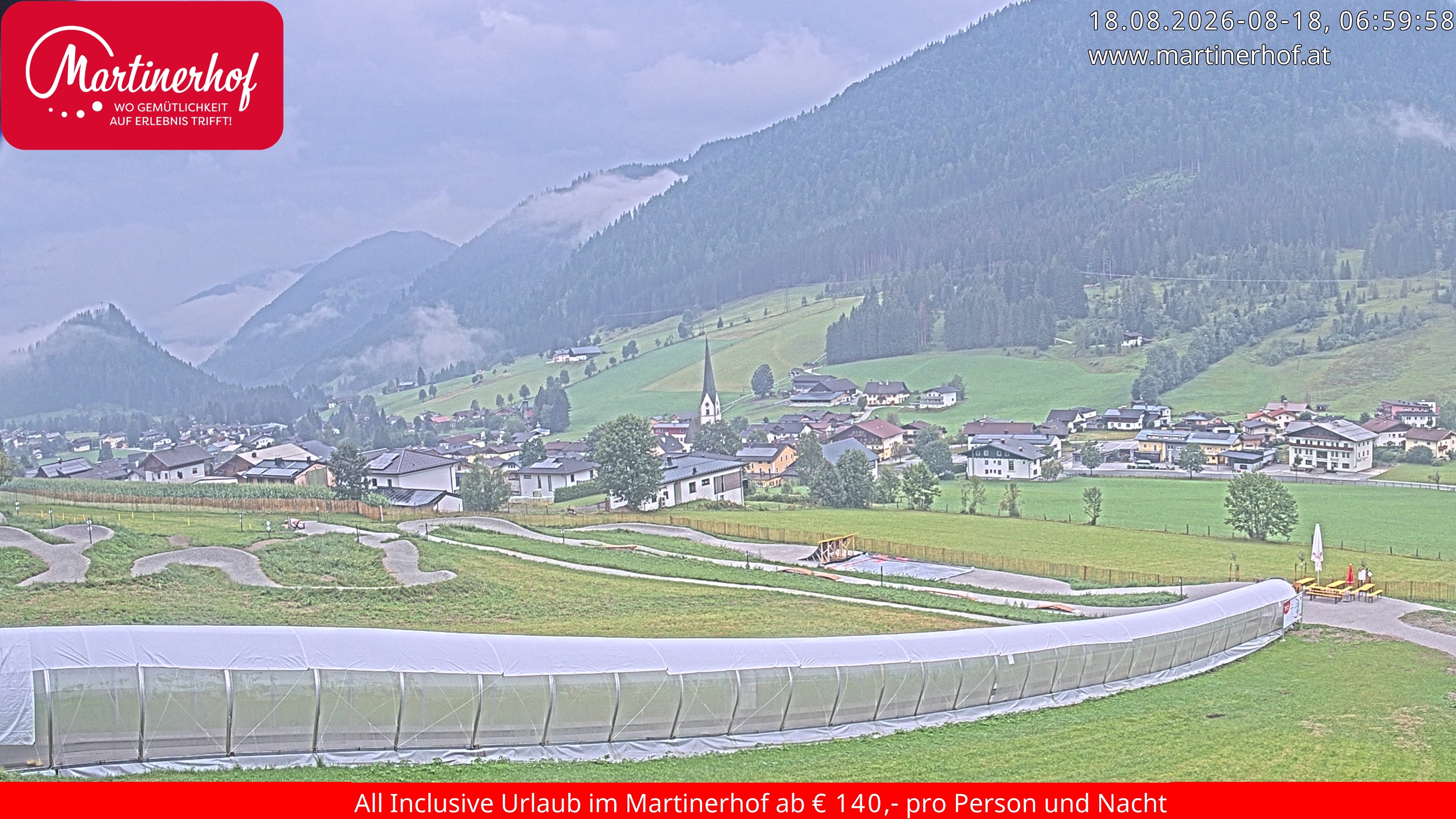 Archiv Foto Webcam Sicht auf St. Martin am Tennengebirge