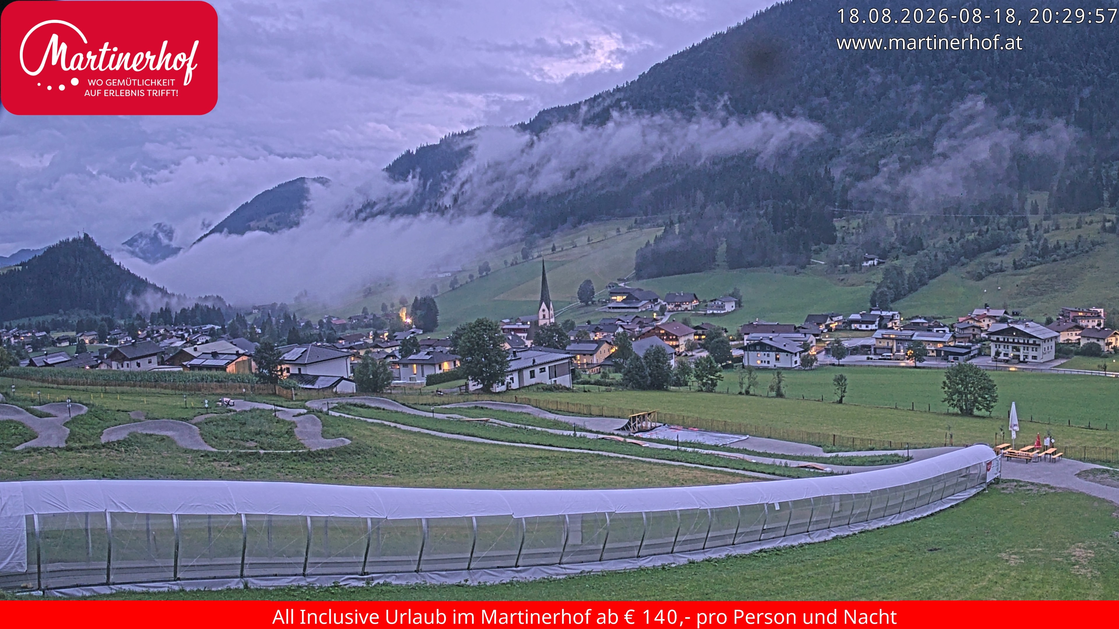 Archiv Foto Webcam Sicht auf St. Martin am Tennengebirge