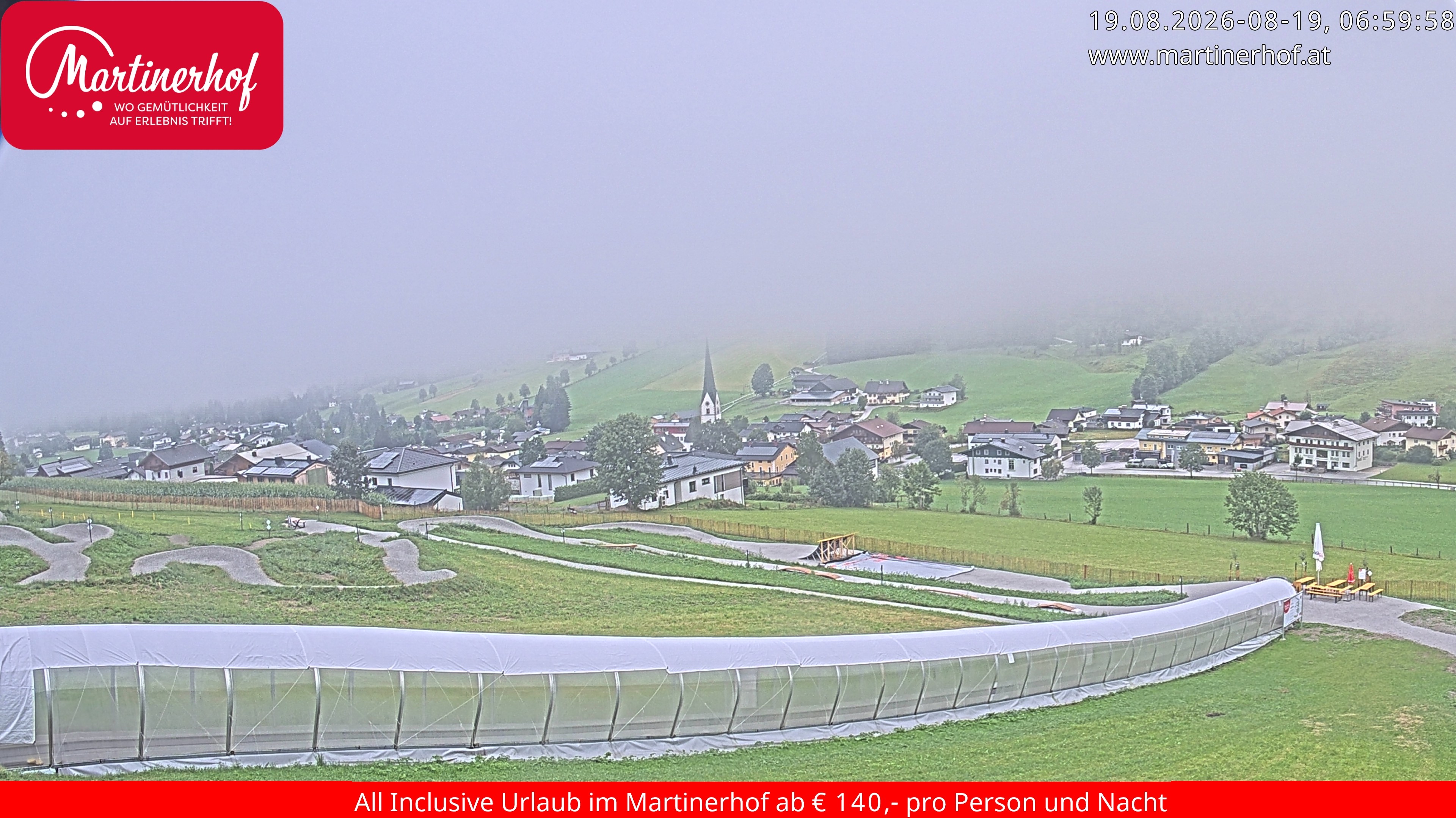 Archived image Webcam Clear view of the town St. Martin in the greater area of Salzburg