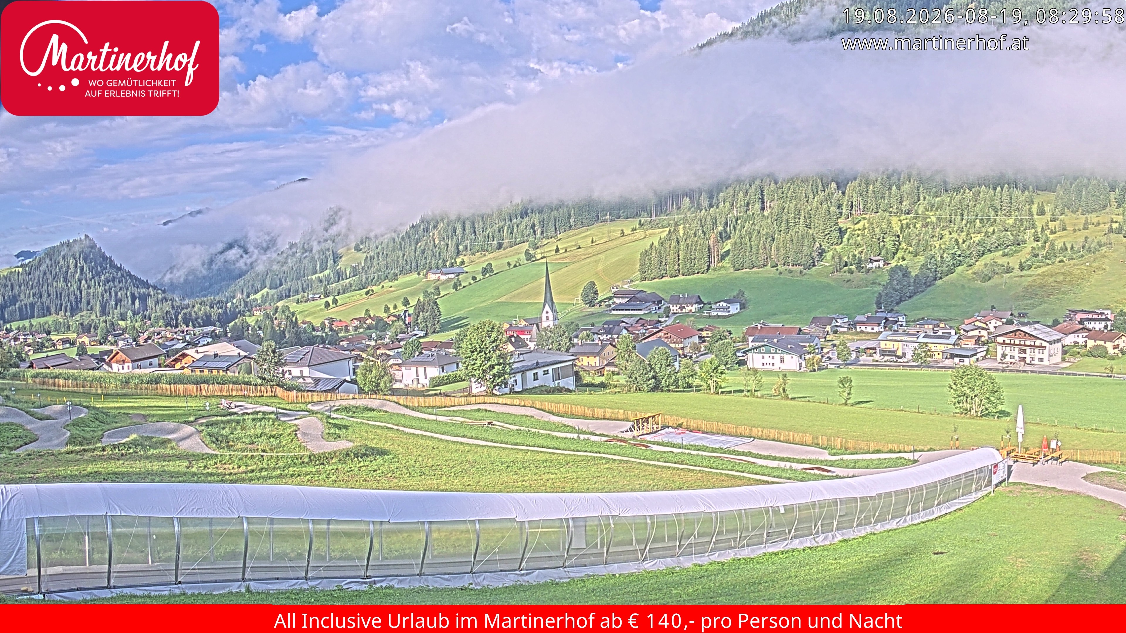 Archived image Webcam Clear view of the town St. Martin in the greater area of Salzburg