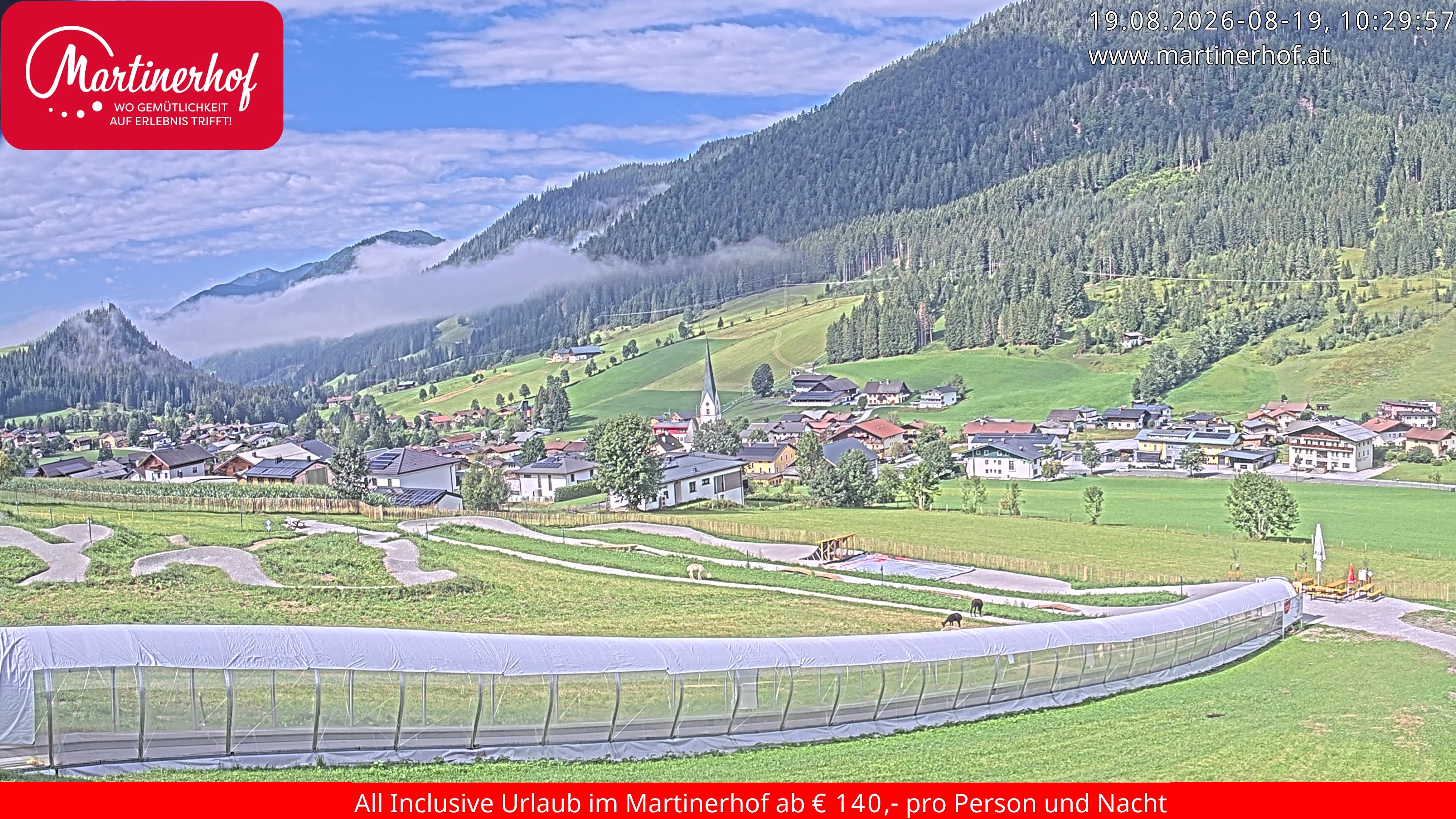 Archived image Webcam Clear view of the town St. Martin in the greater area of Salzburg