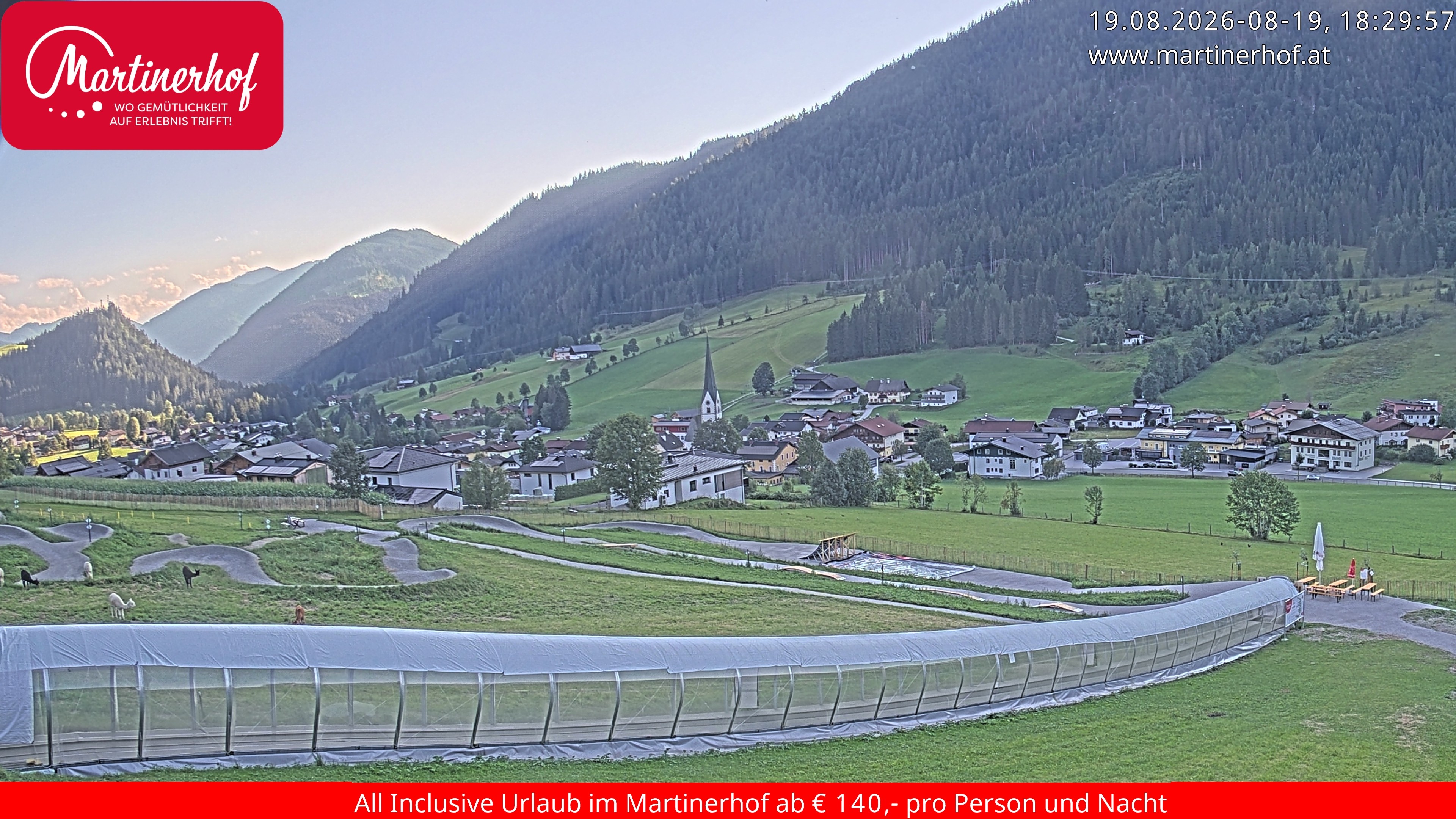 Archived image Webcam Clear view of the town St. Martin in the greater area of Salzburg
