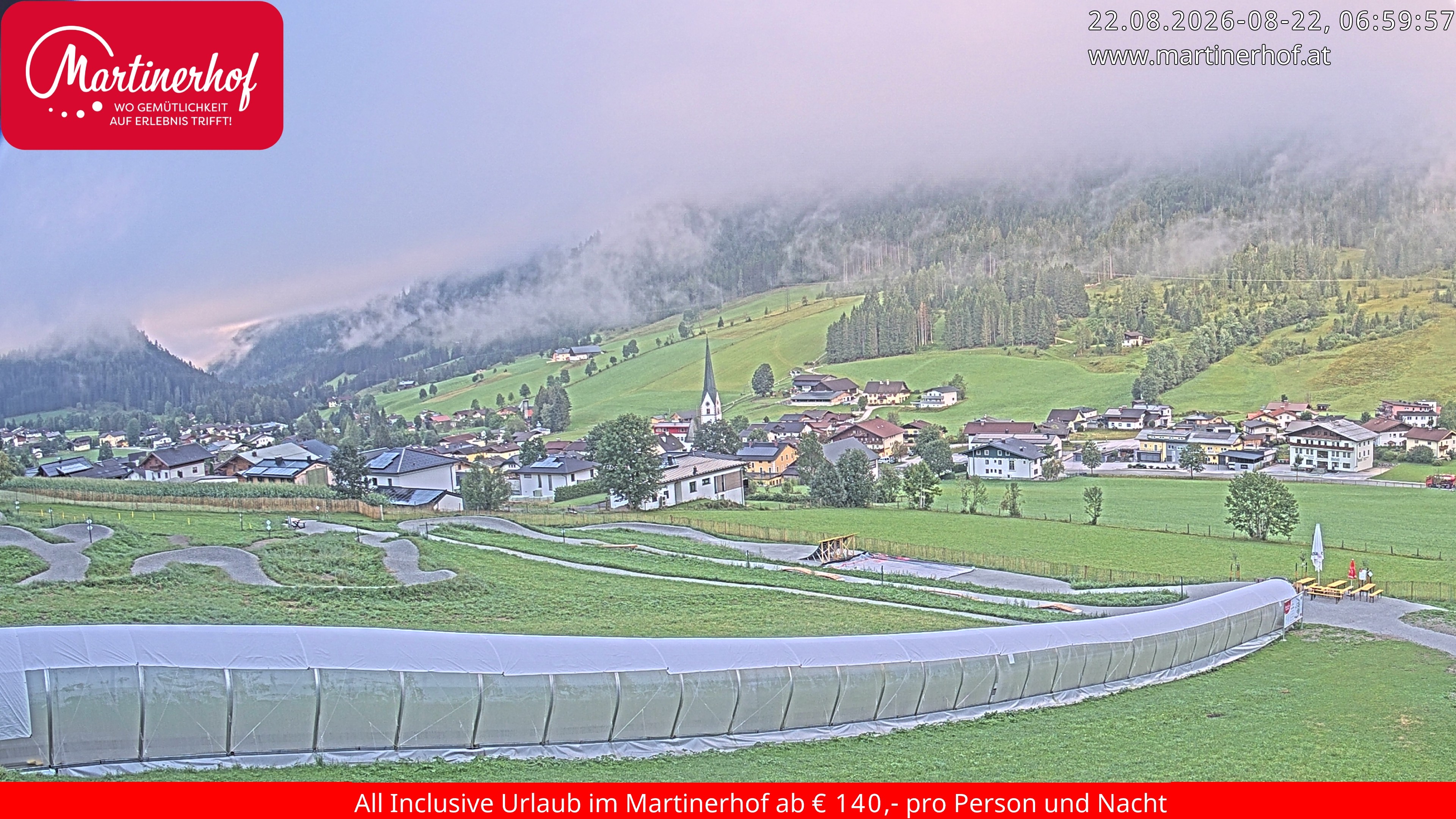 Archiv Foto Webcam Sicht auf St. Martin am Tennengebirge