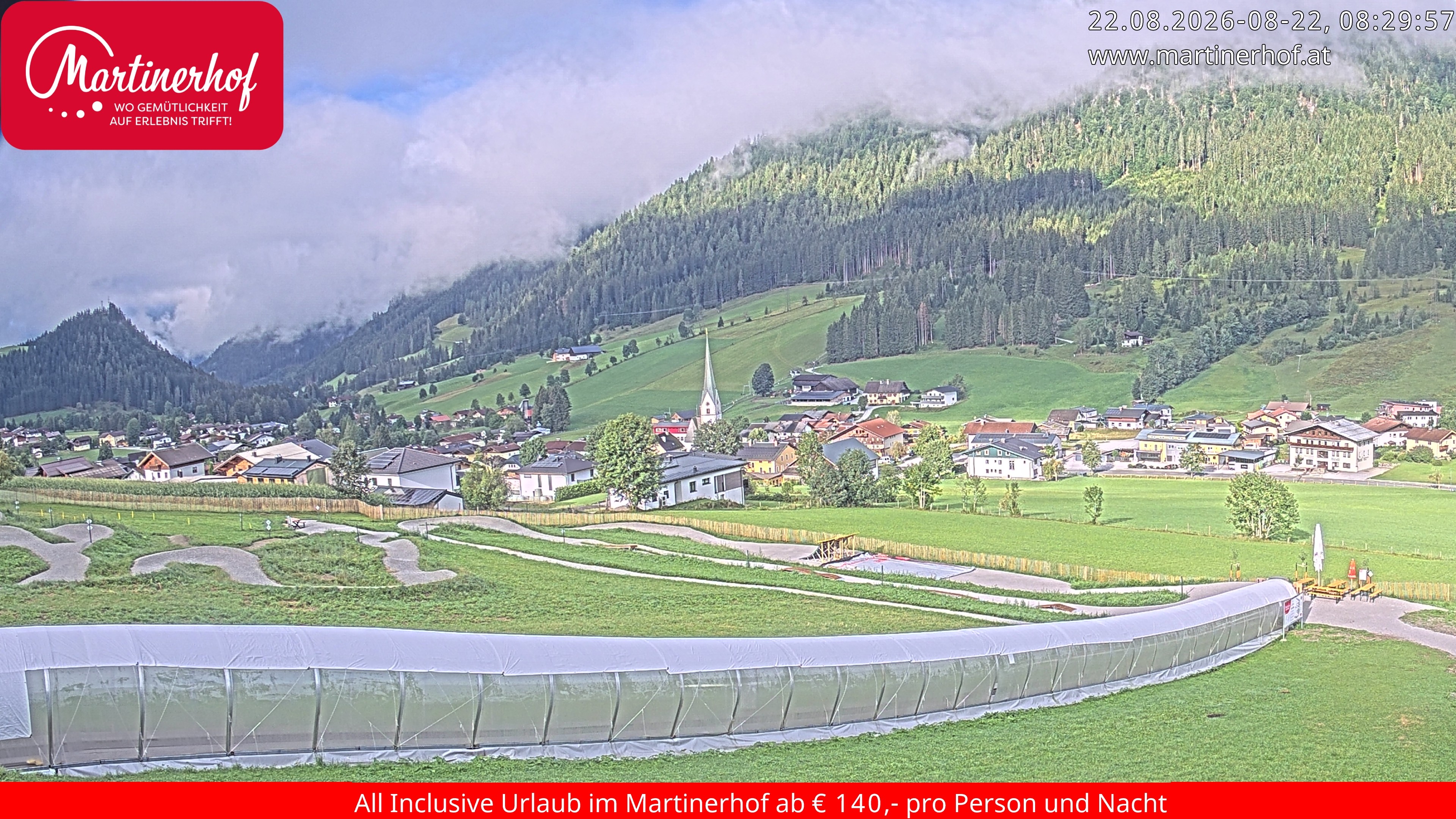 Archiv Foto Webcam Sicht auf St. Martin am Tennengebirge
