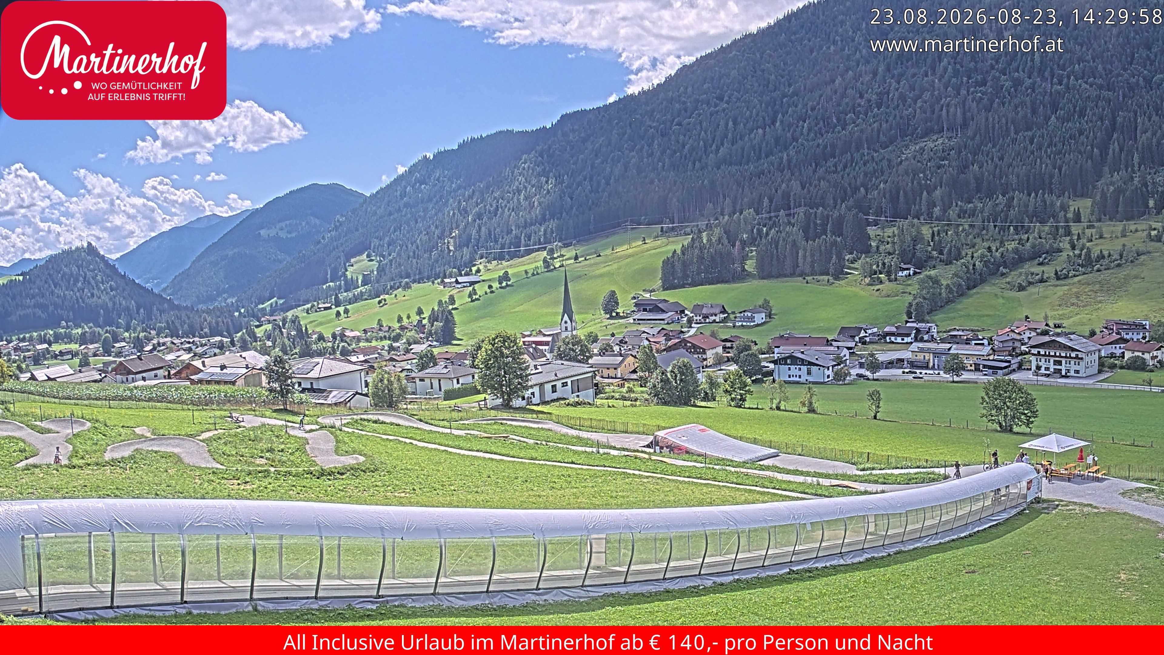Archived image Webcam Clear view of the town St. Martin in the greater area of Salzburg