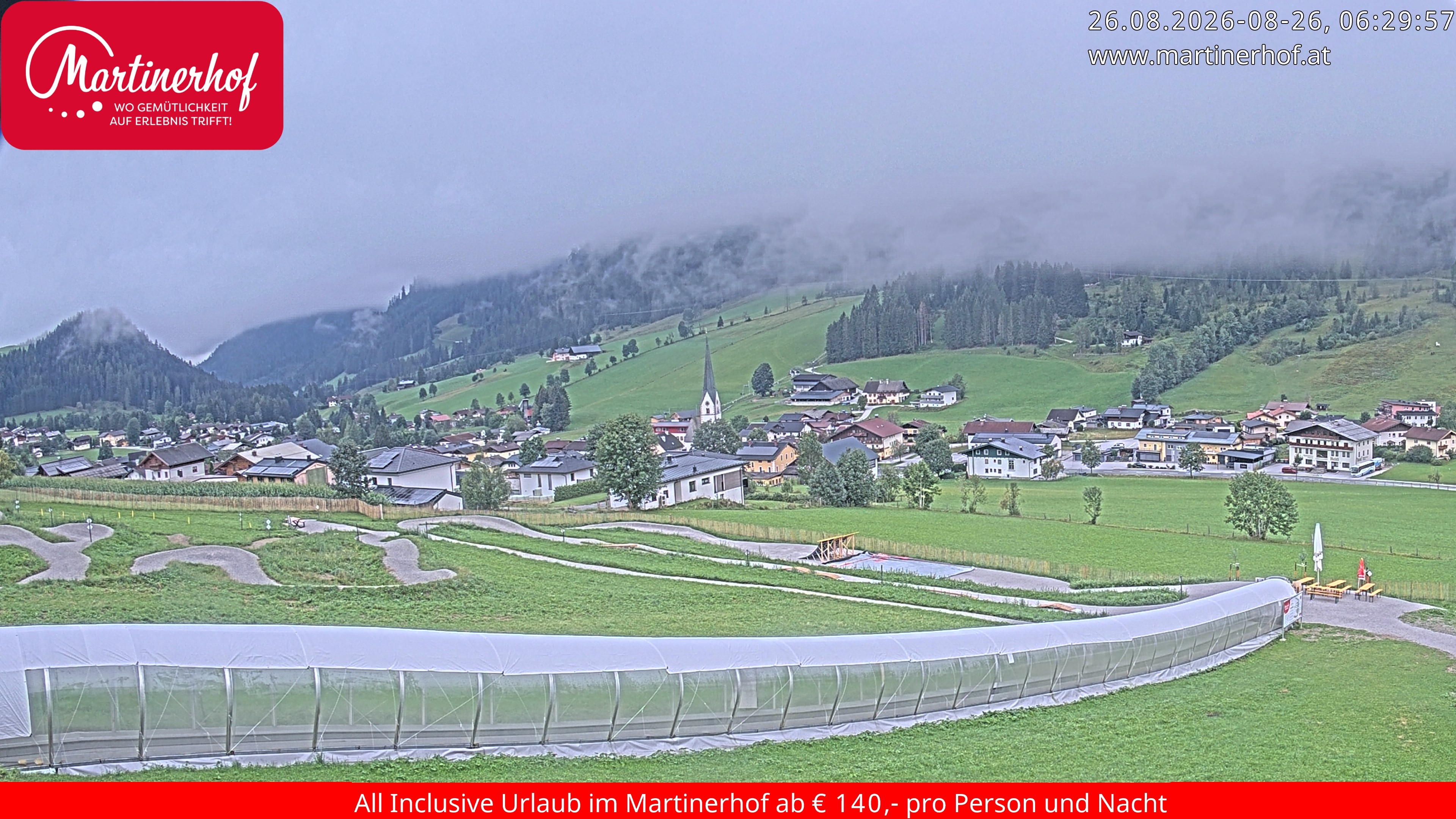 Archiv Foto Webcam Sicht auf St. Martin am Tennengebirge