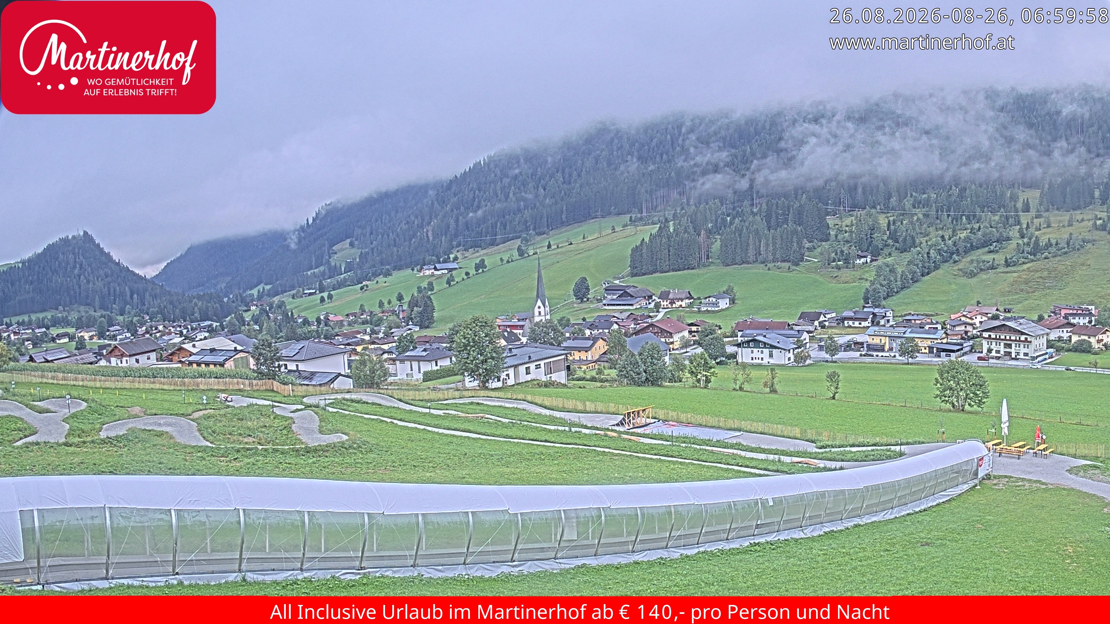 Archiv Foto Webcam Sicht auf St. Martin am Tennengebirge