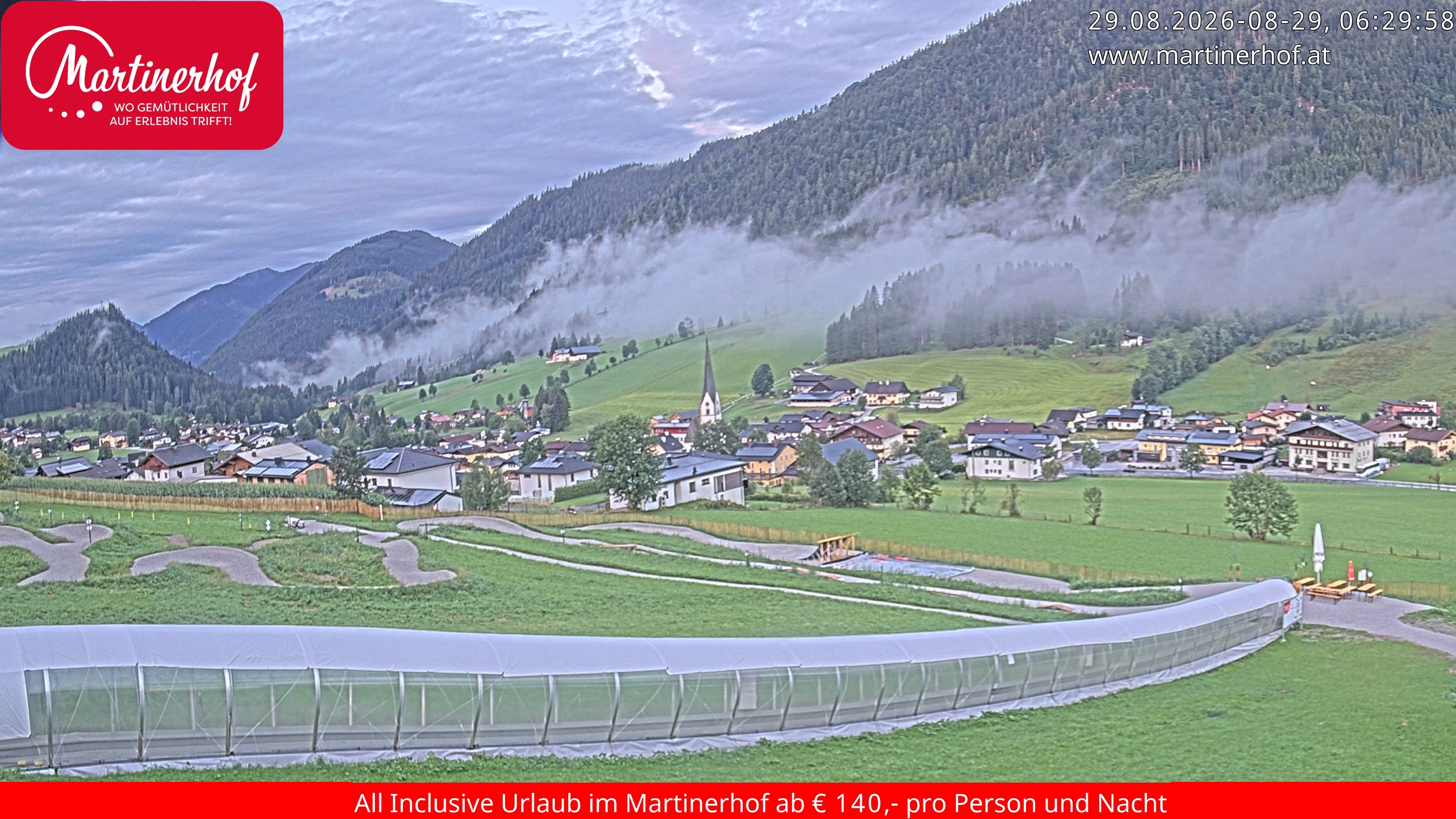 Archiv Foto Webcam Sicht auf St. Martin am Tennengebirge