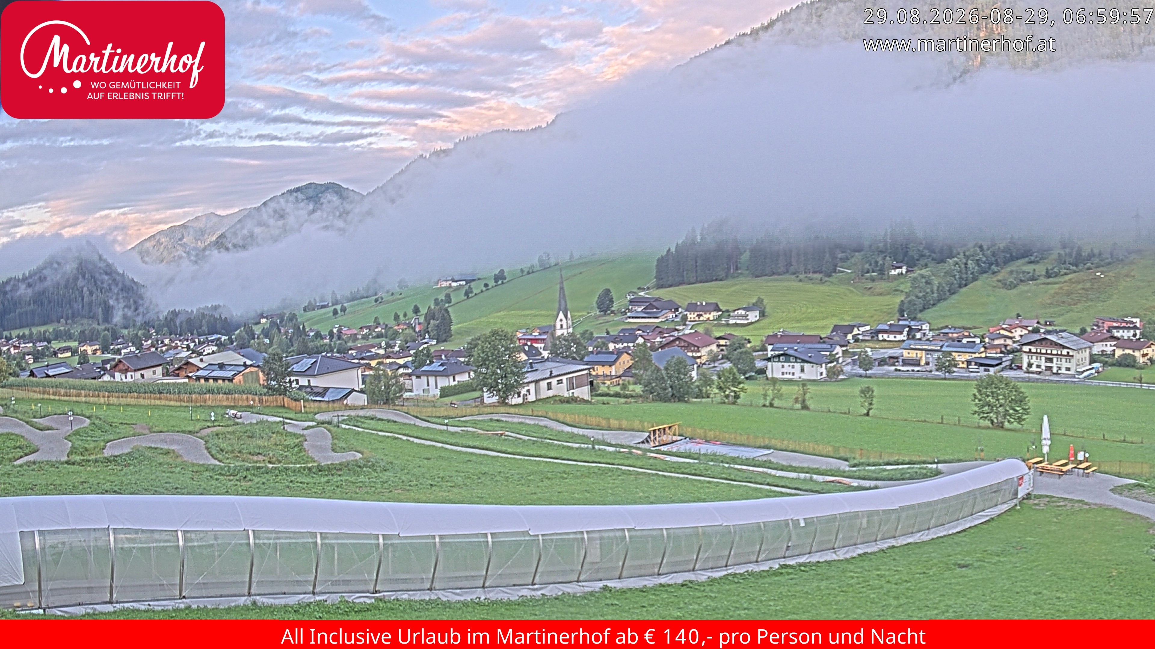 Archiv Foto Webcam Sicht auf St. Martin am Tennengebirge