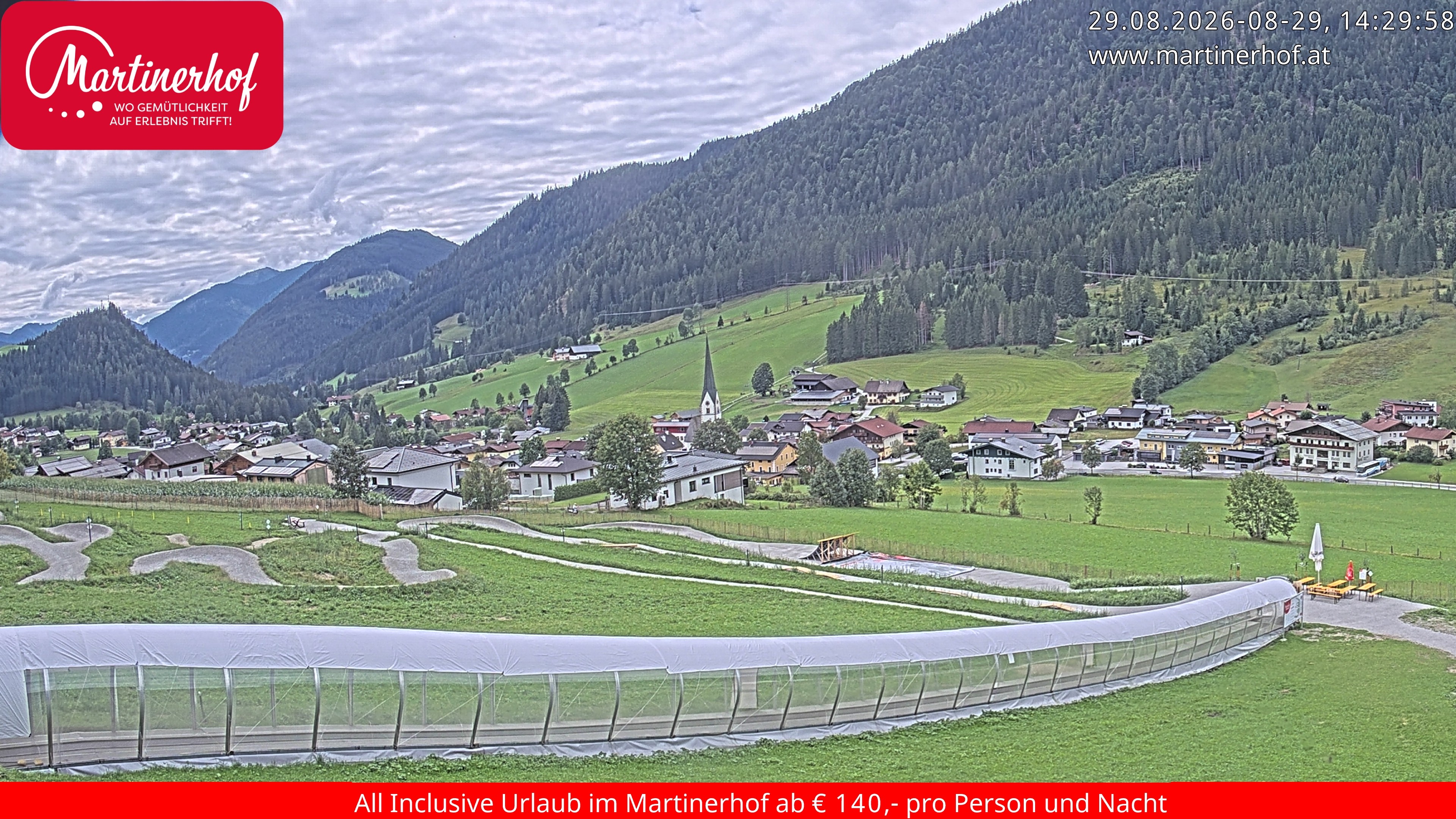 Archiv Foto Webcam Sicht auf St. Martin am Tennengebirge