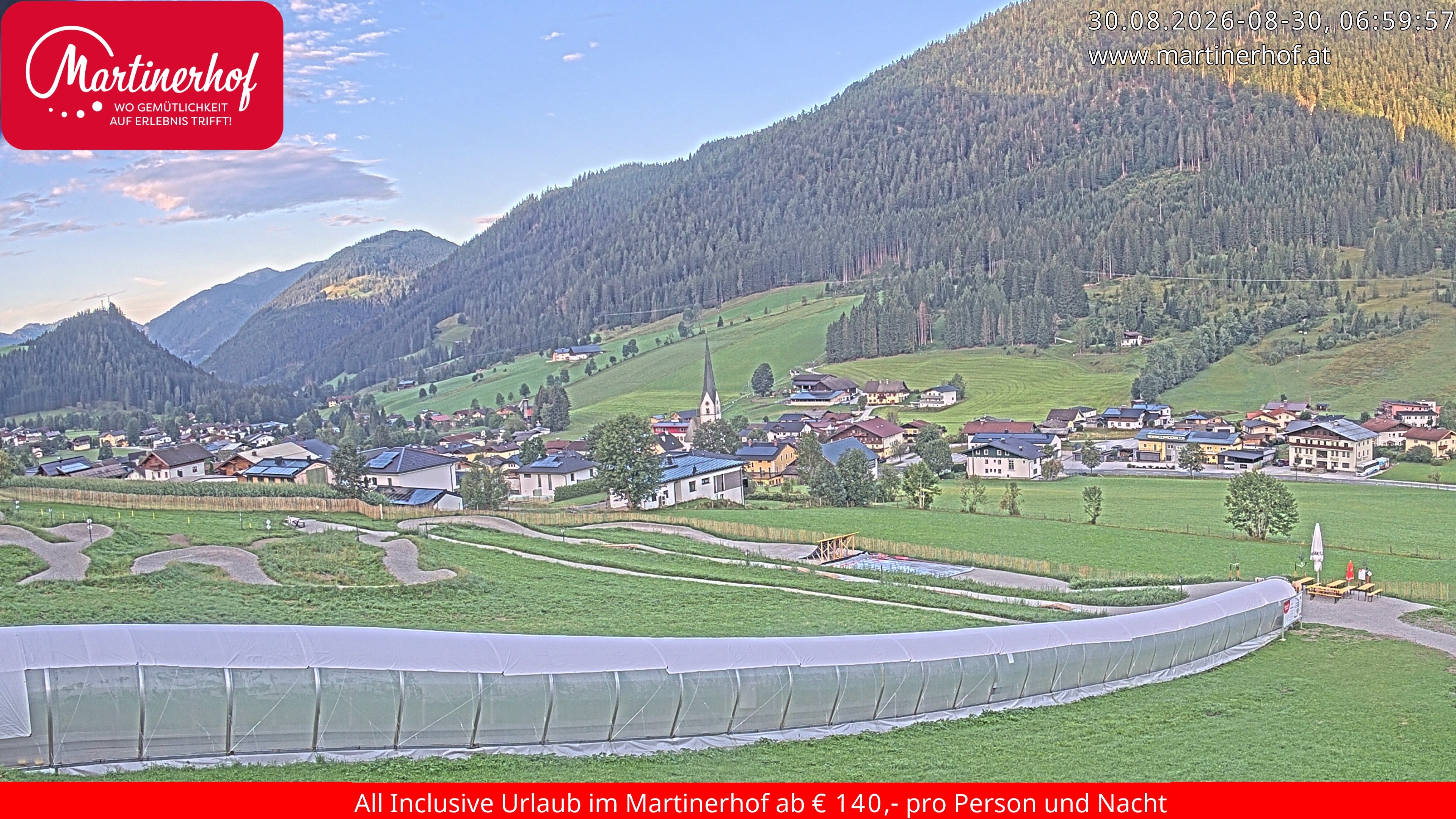Archiv Foto Webcam Sicht auf St. Martin am Tennengebirge
