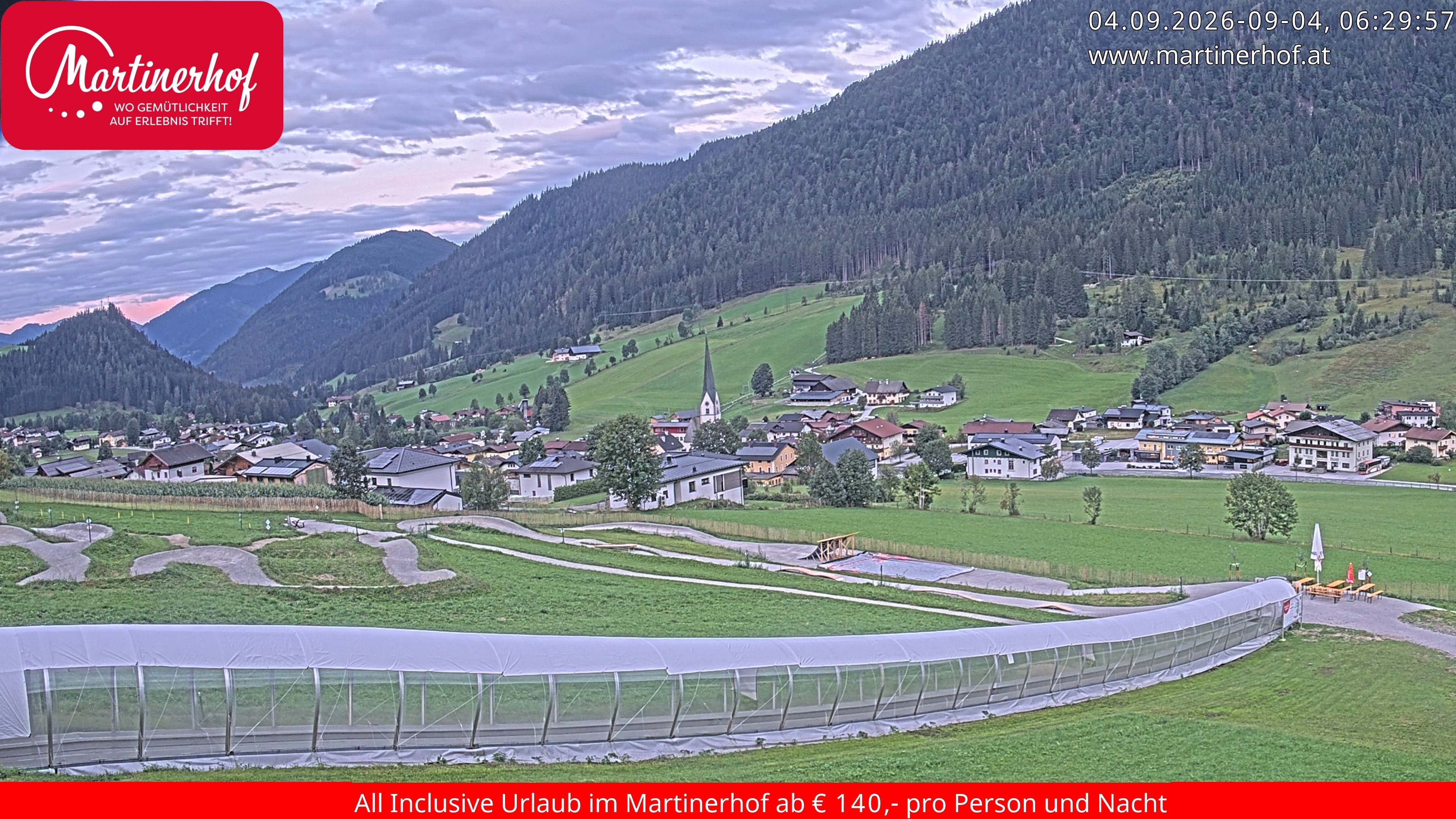 Archived image Webcam Clear view of the town St. Martin in the greater area of Salzburg