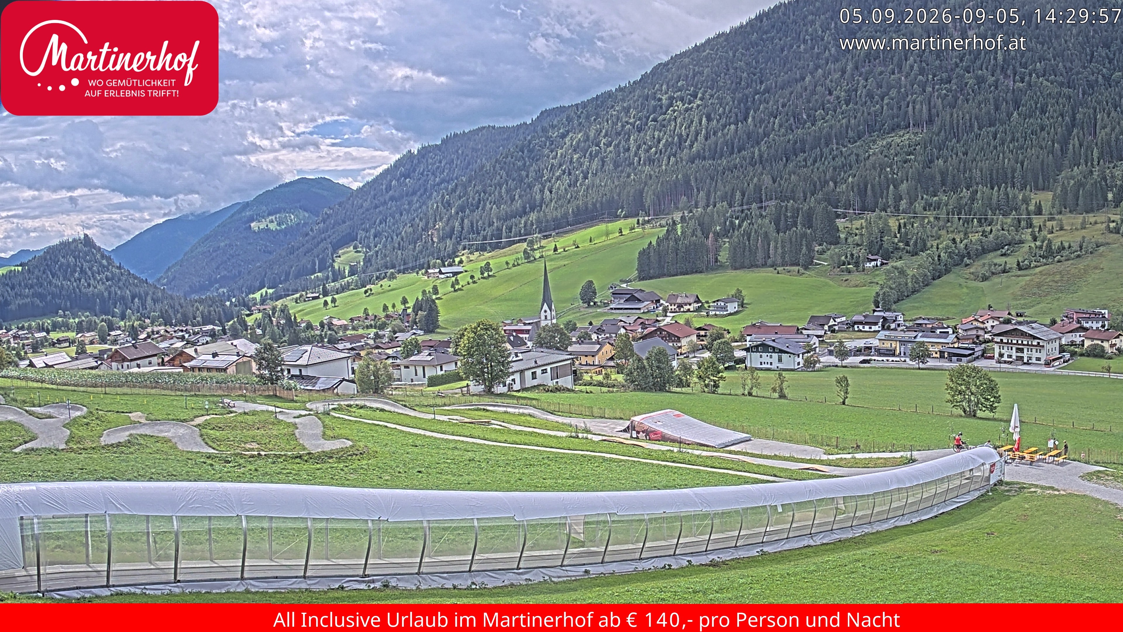 Archiv Foto Webcam Sicht auf St. Martin am Tennengebirge